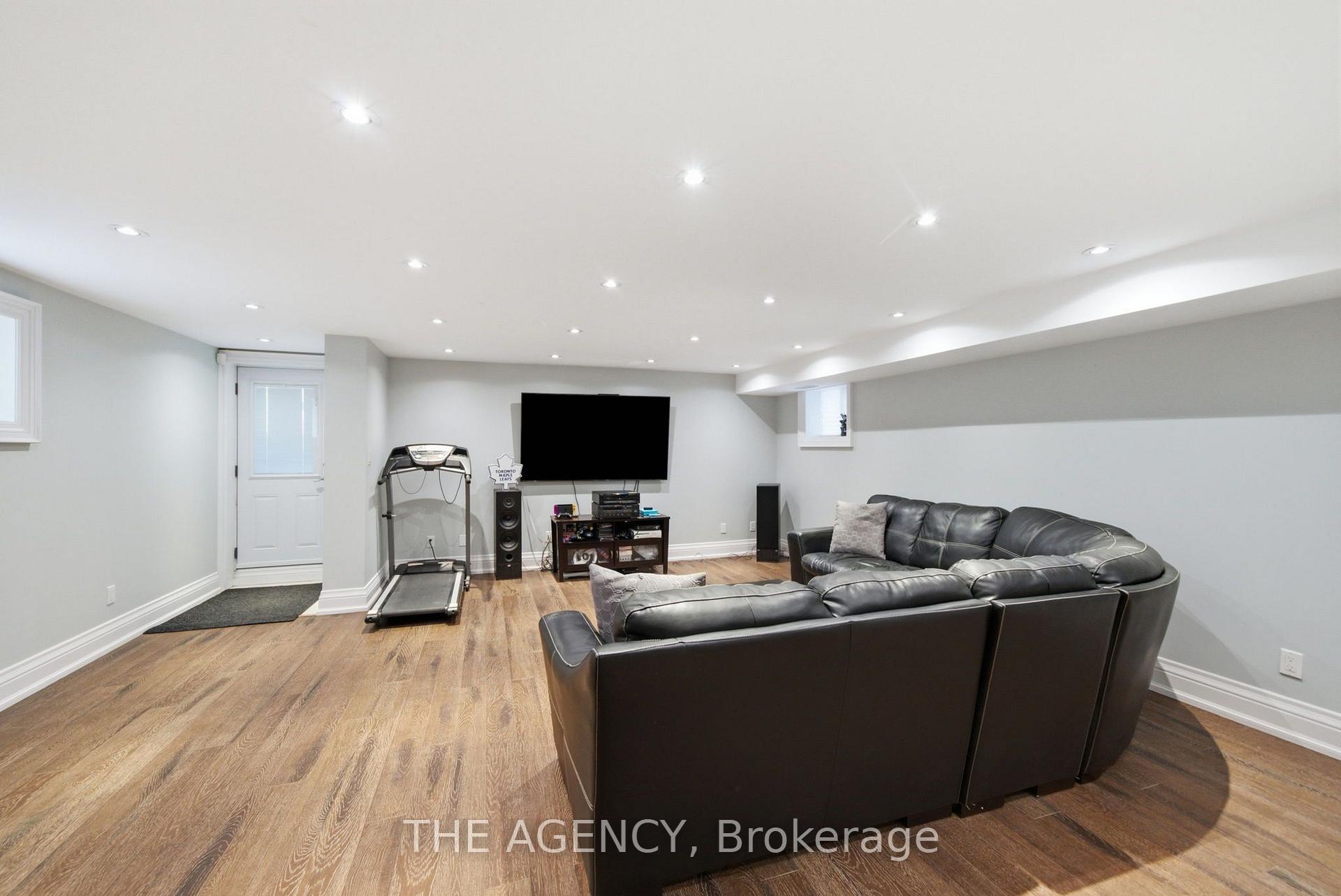 Photo 29 of 11 Northbrook Road, Toronto, East York — HOMEH