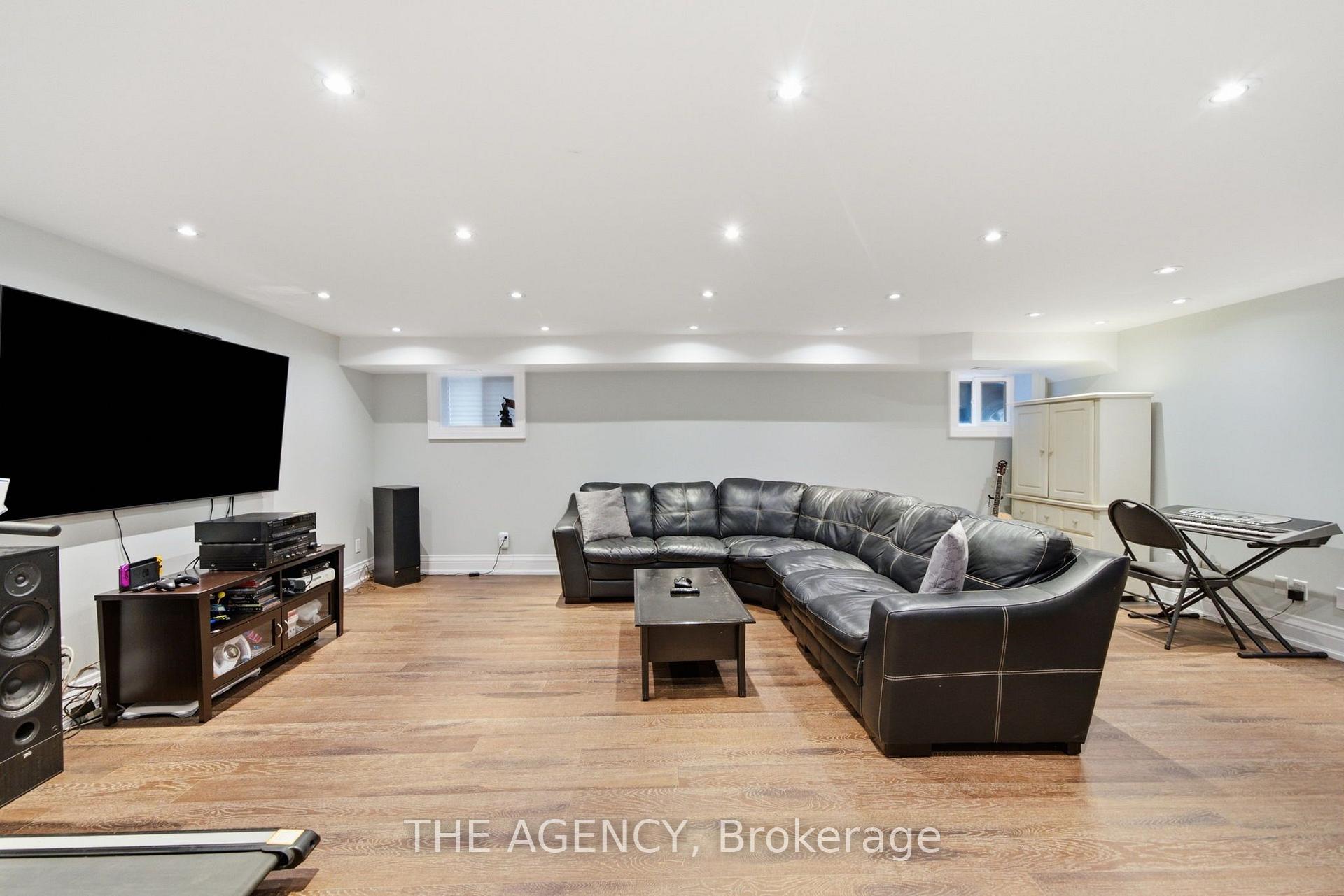 Photo 30 of 11 Northbrook Road, Toronto, East York — HOMEH