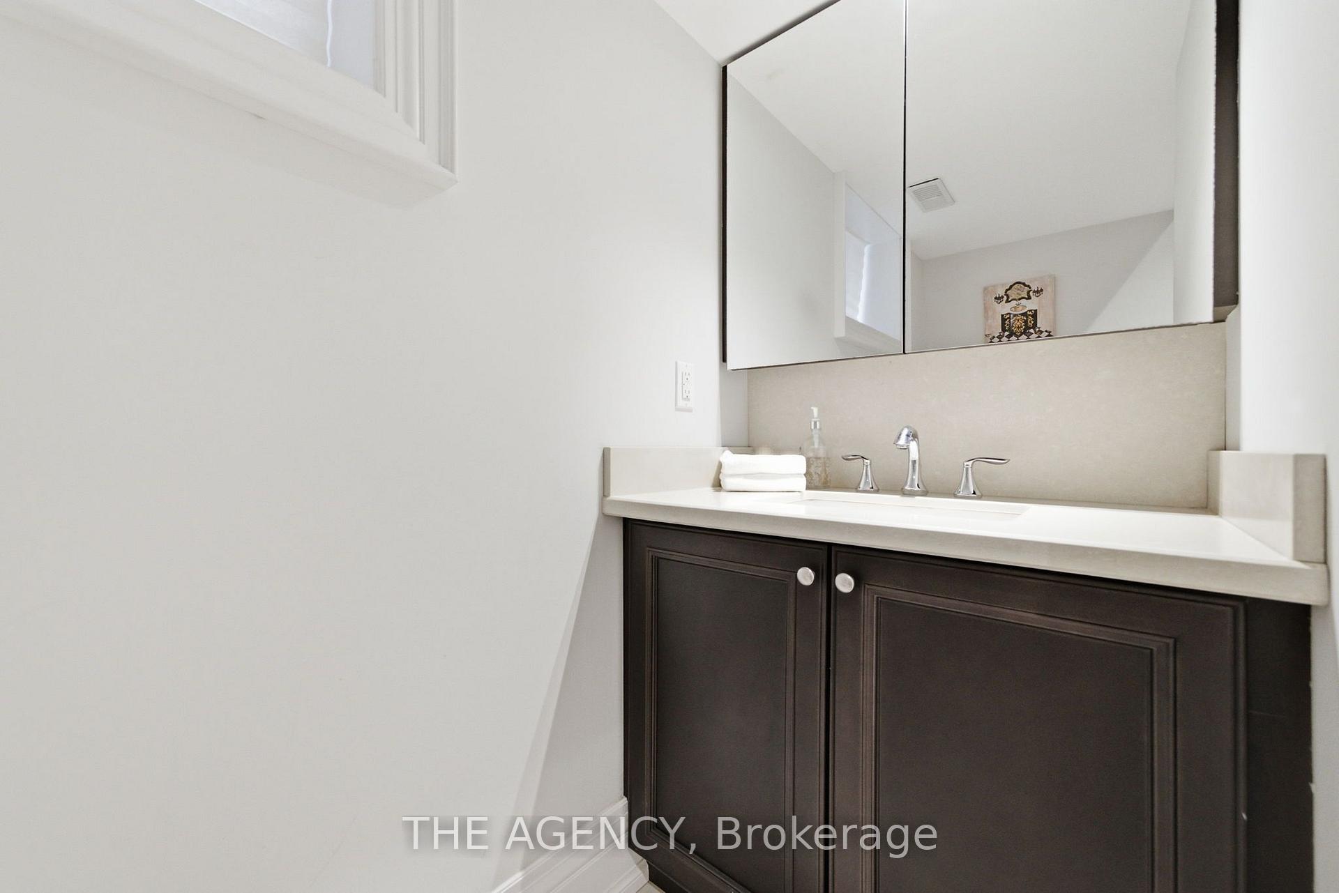 Photo 32 of 11 Northbrook Road, Toronto, East York — HOMEH