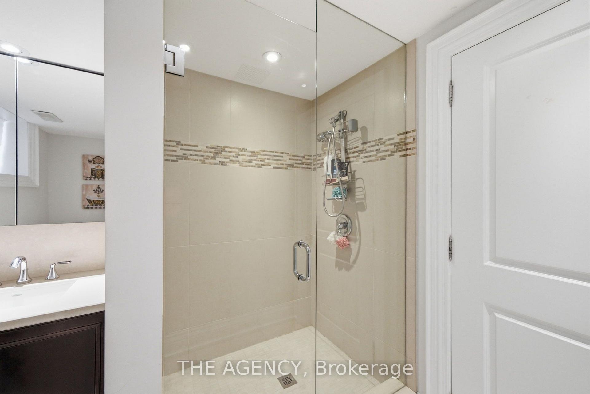 Photo 33 of 11 Northbrook Road, Toronto, East York — HOMEH