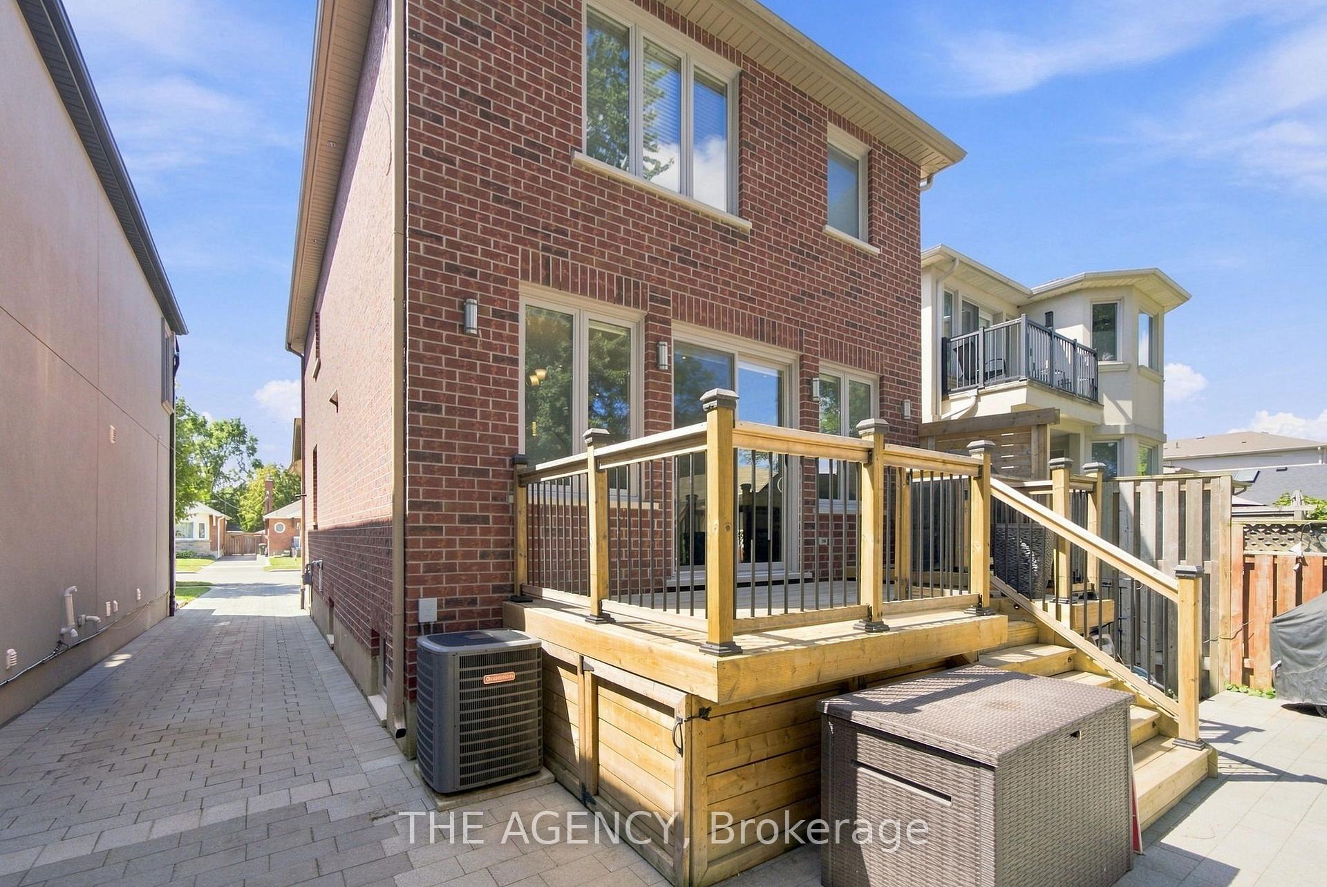Photo 35 of 11 Northbrook Road, Toronto, East York — HOMEH