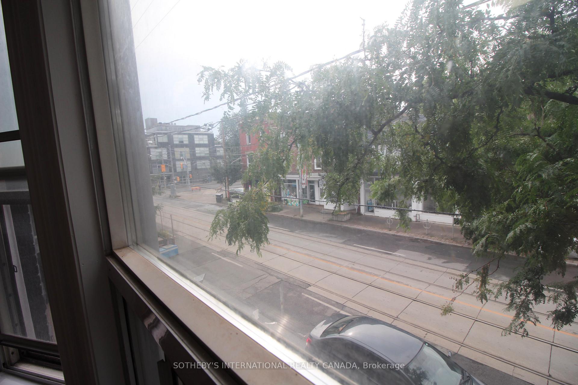 Photo 14 of Unit Upper, 1026 Queen Street, Toronto, South Riverdale — HOMEH