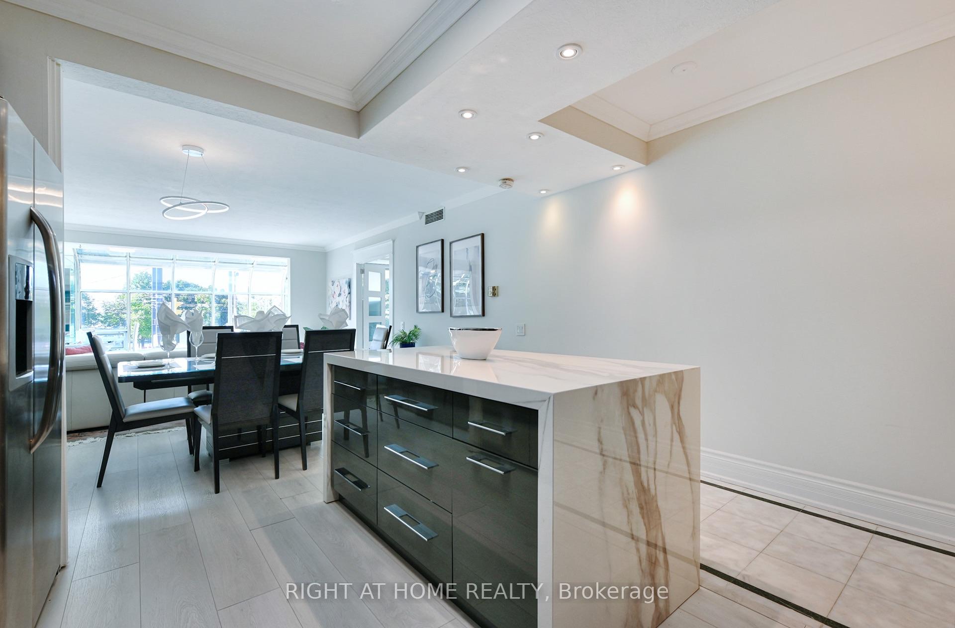 Photo 4 of Unit 202E, 460 Queens Quay W, Toronto, Waterfront Communities — HOMEH