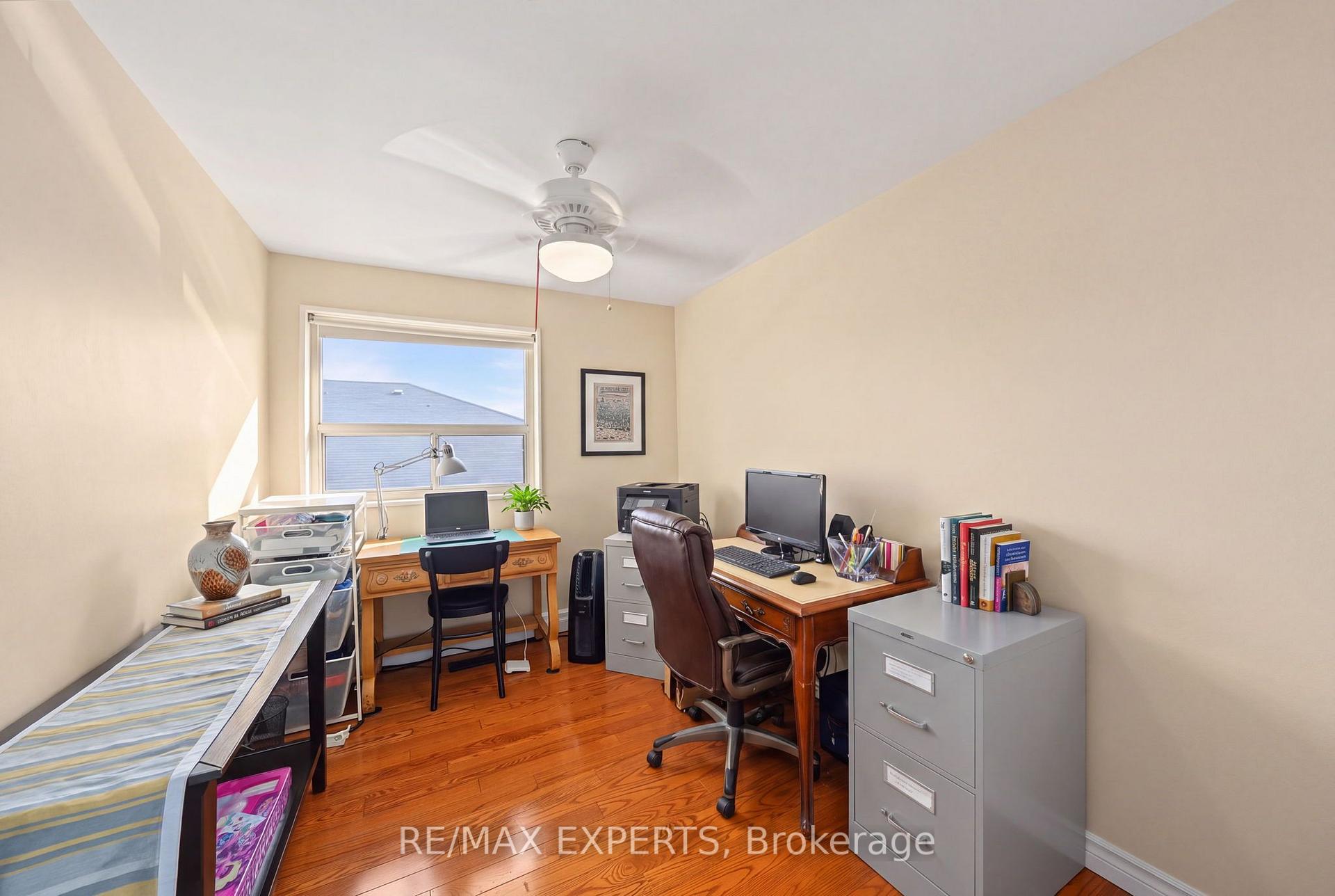 Photo 20 of 37 Saint Lucie Drive, North York, Humbermede — HOMEH