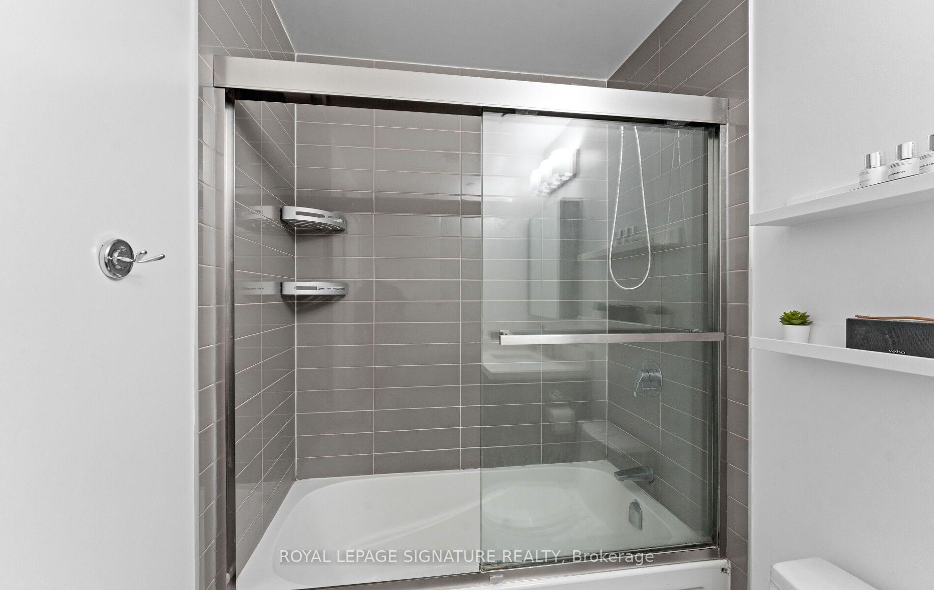 Photo 22 of Unit 814, 180 Enterprise Boulevard, Markham, Unionville — HOMEH