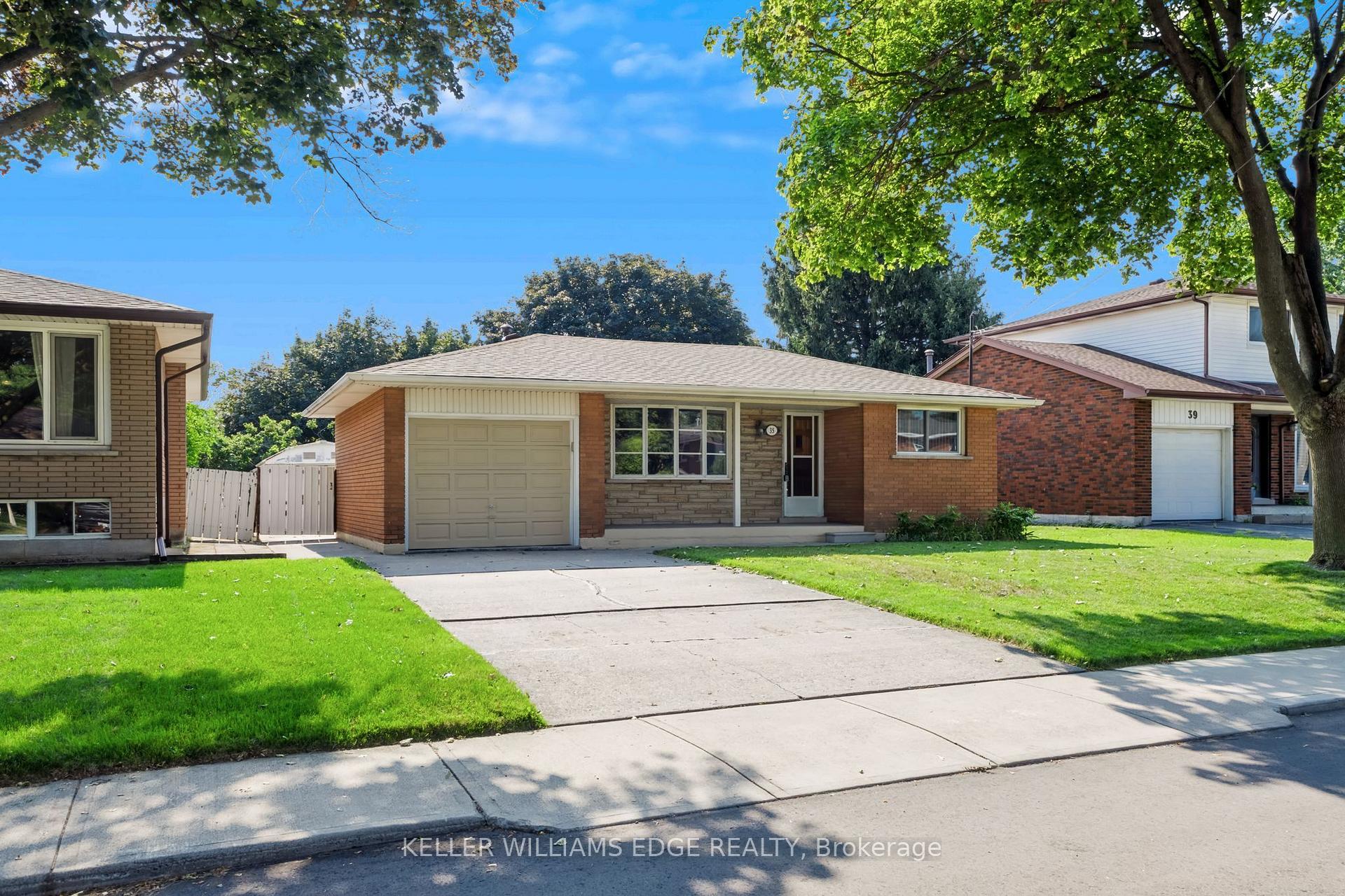 Photo 1 of 35 Burrwood Drive, Hamilton, Rolston — HOMEH