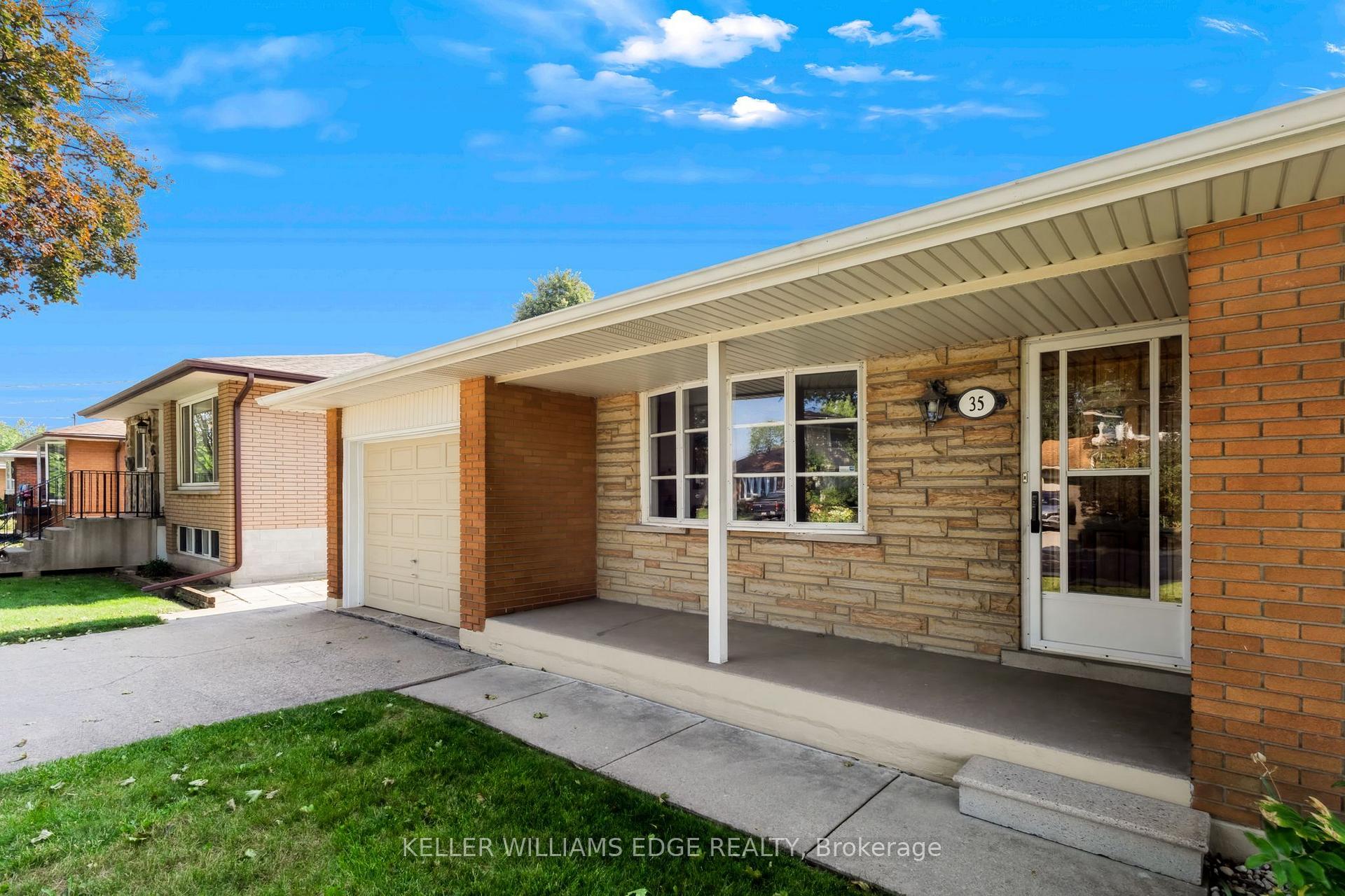 Photo 5 of 35 Burrwood Drive, Hamilton, Rolston — HOMEH