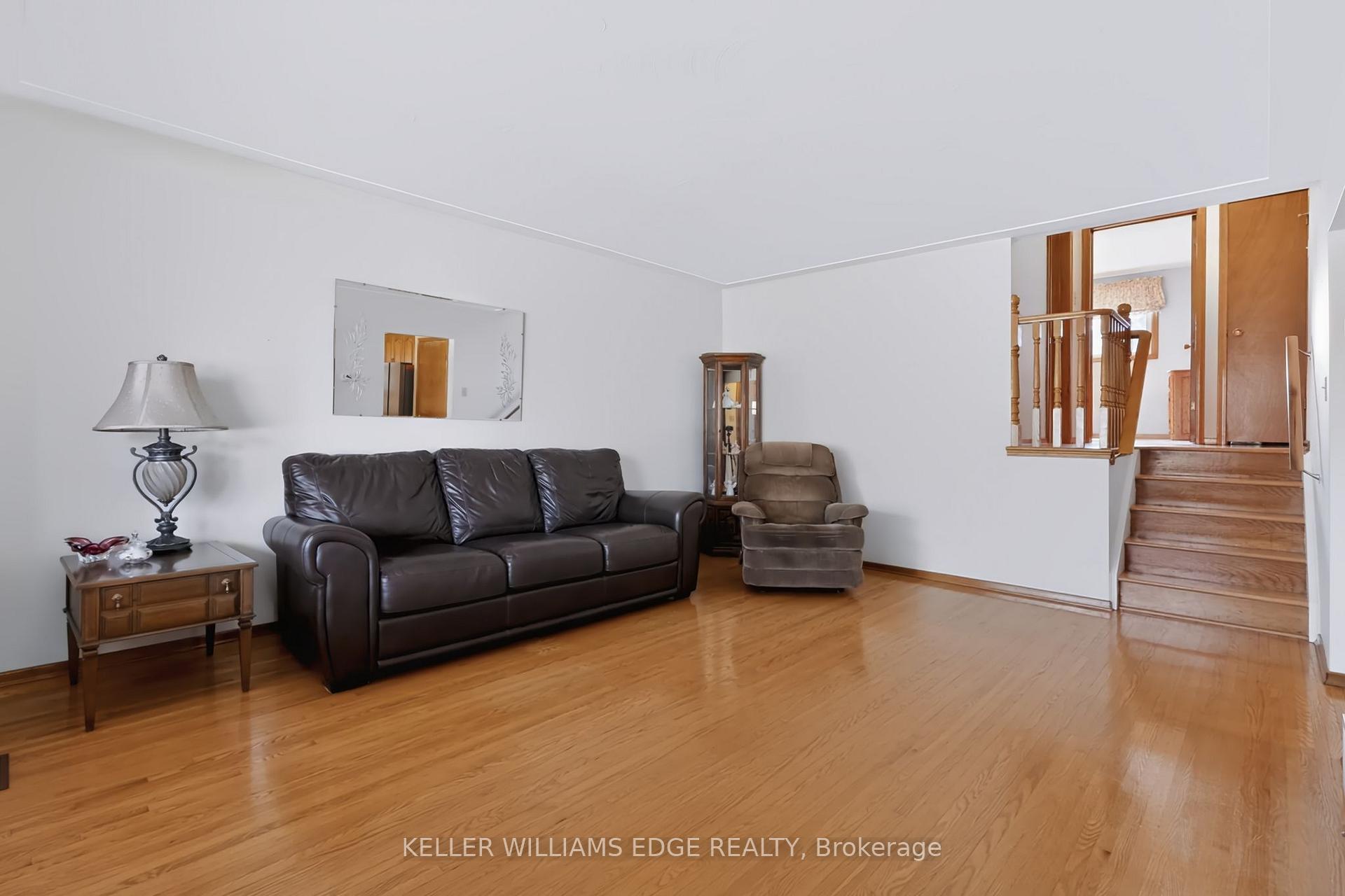 Photo 17 of 35 Burrwood Drive, Hamilton, Rolston — HOMEH