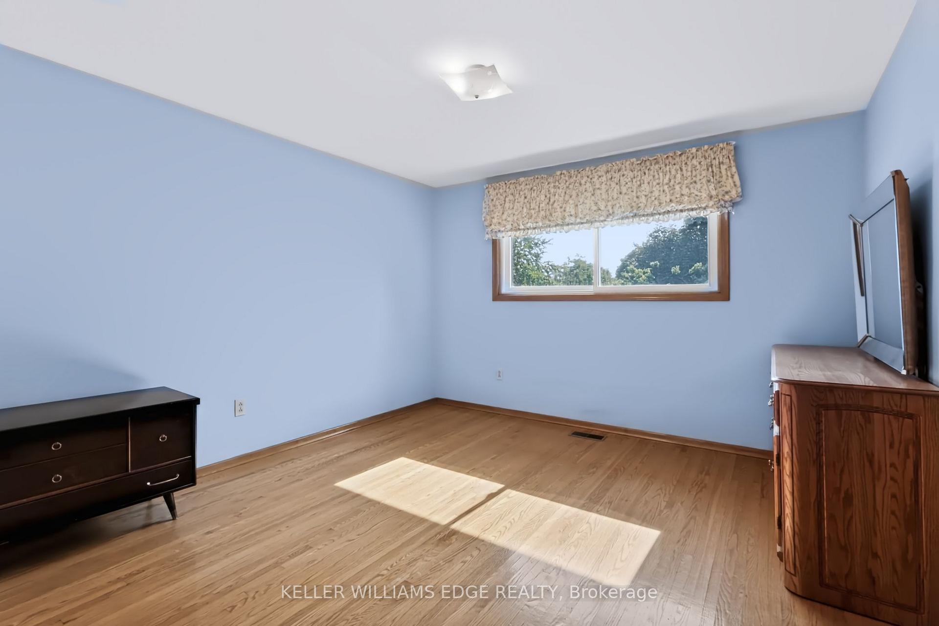 Photo 20 of 35 Burrwood Drive, Hamilton, Rolston — HOMEH