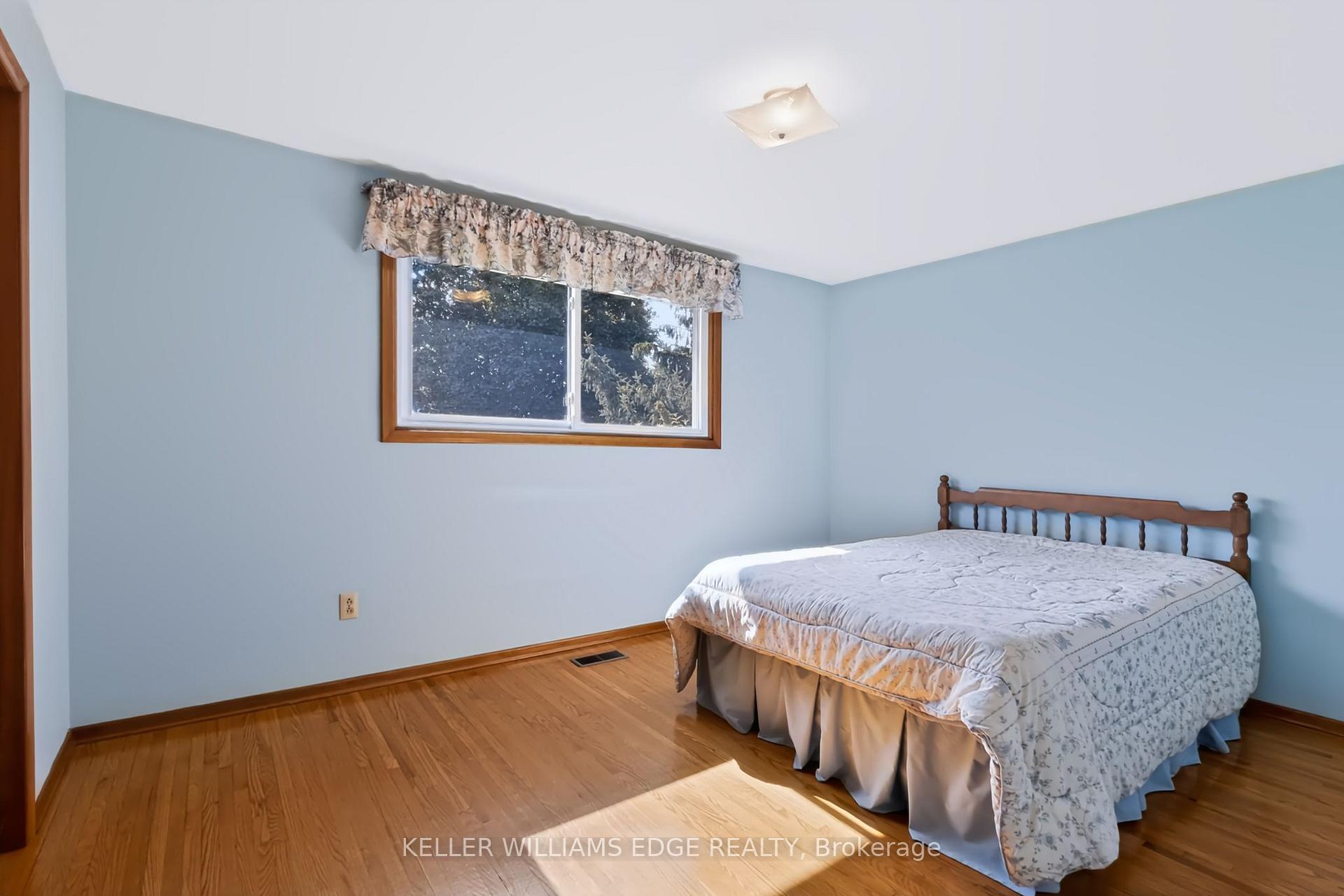 Photo 21 of 35 Burrwood Drive, Hamilton, Rolston — HOMEH