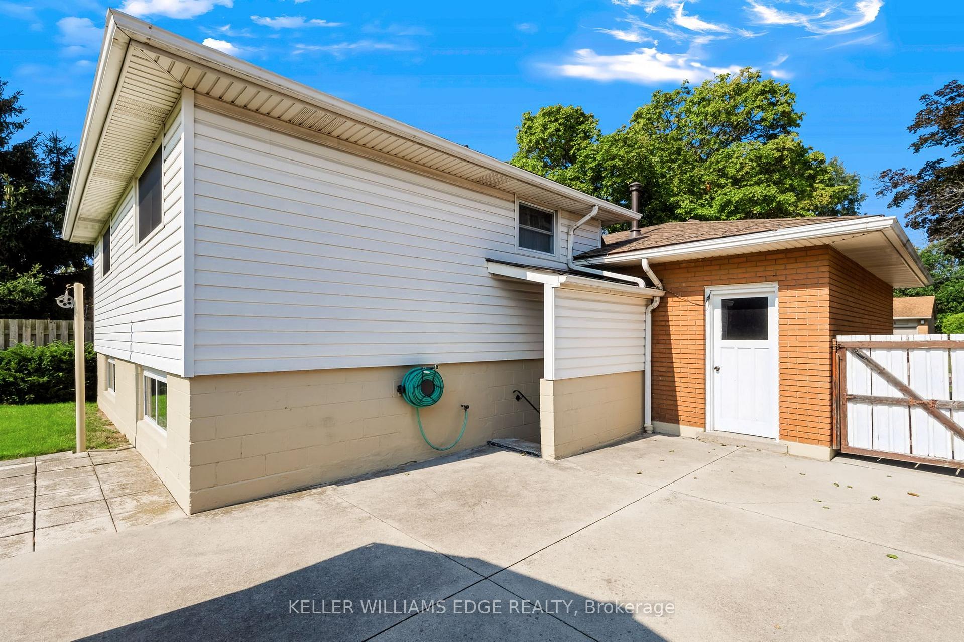 Photo 33 of 35 Burrwood Drive, Hamilton, Rolston — HOMEH