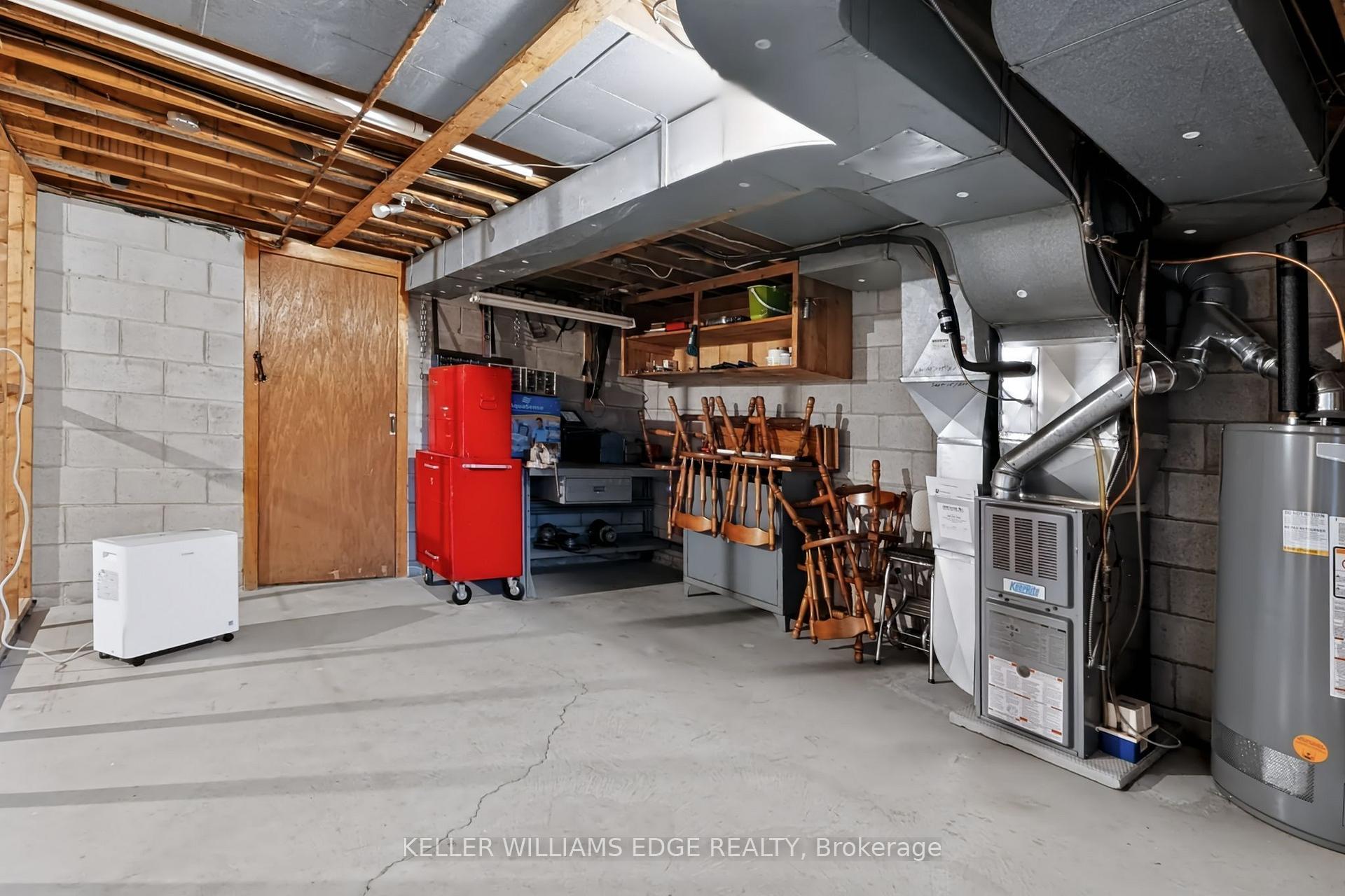 Photo 37 of 35 Burrwood Drive, Hamilton, Rolston — HOMEH