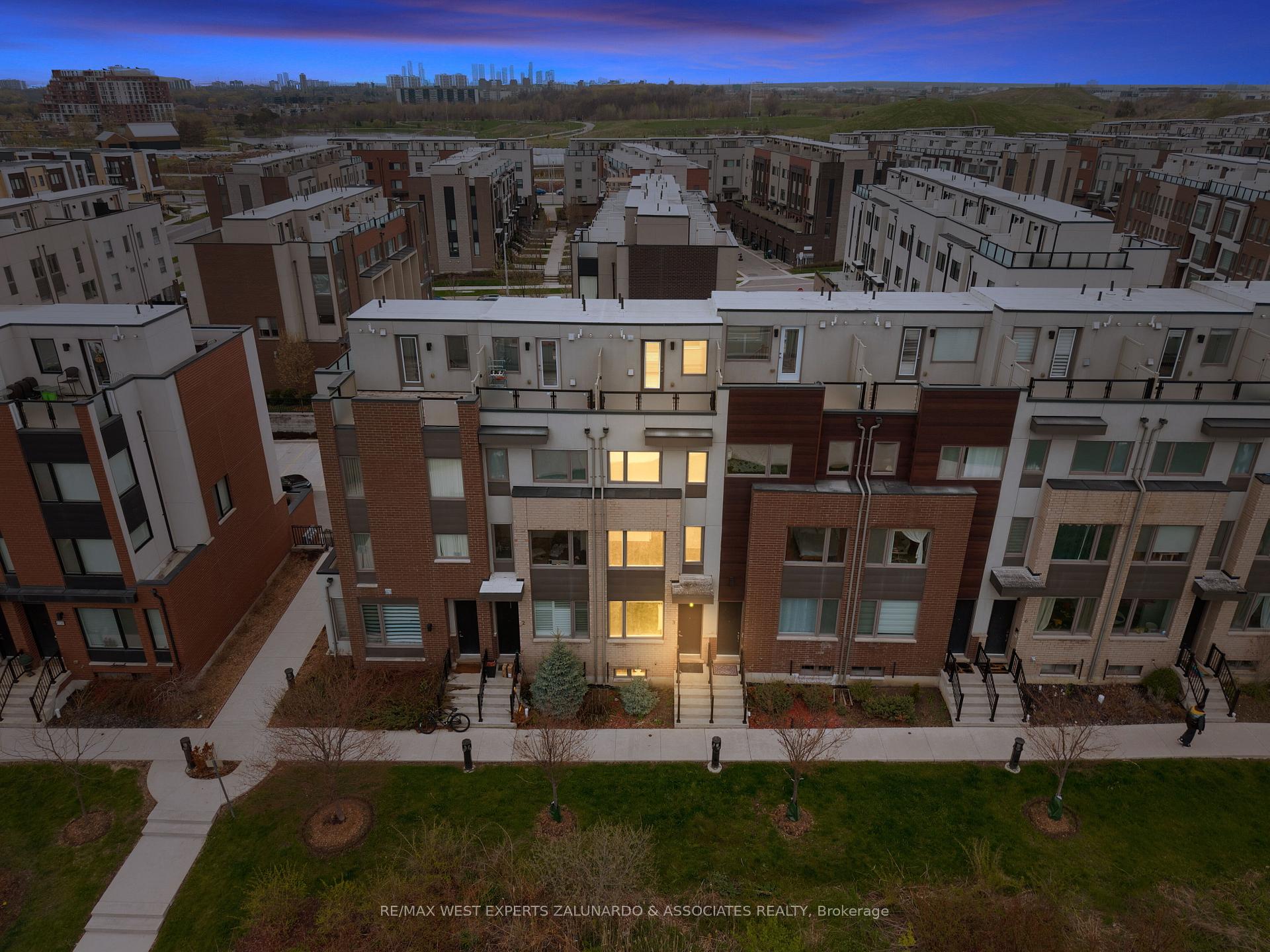 Photo 3 of Unit 3, 120 Frederick Tisdale Drive, North York, Downsview-Roding-CFB — HOMEH