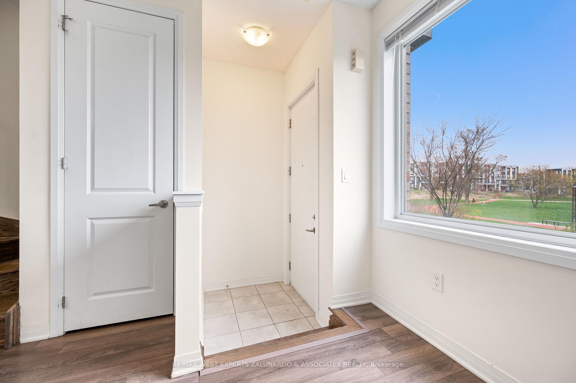 Photo 4 of Unit 3, 120 Frederick Tisdale Drive, North York, Downsview-Roding-CFB — HOMEH