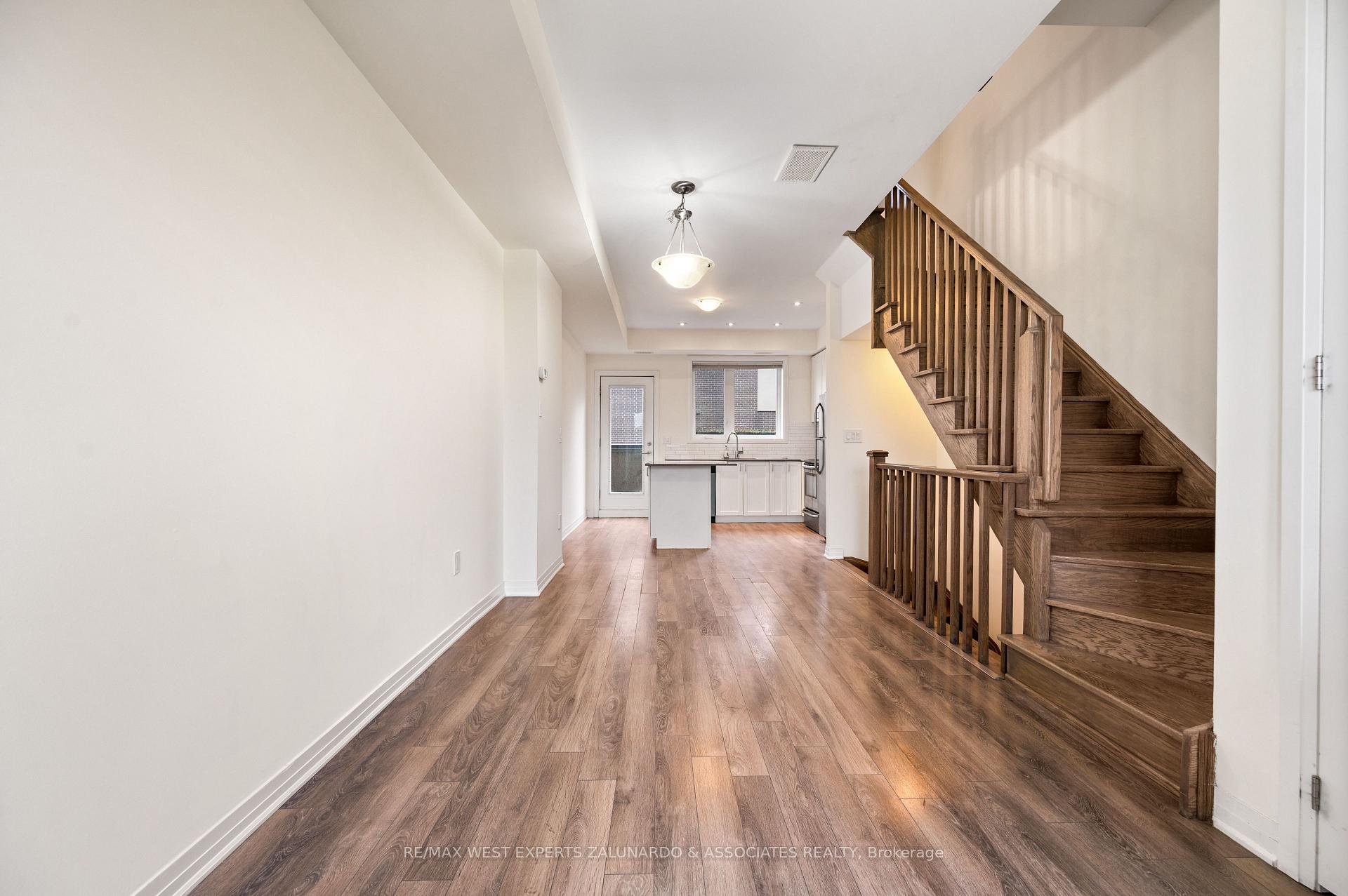 Photo 6 of Unit 3, 120 Frederick Tisdale Drive, North York, Downsview-Roding-CFB — HOMEH