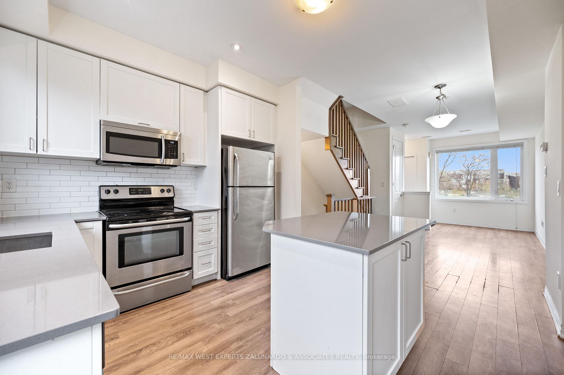 Photo 13 of Unit 3, 120 Frederick Tisdale Drive, North York, Downsview-Roding-CFB — HOMEH