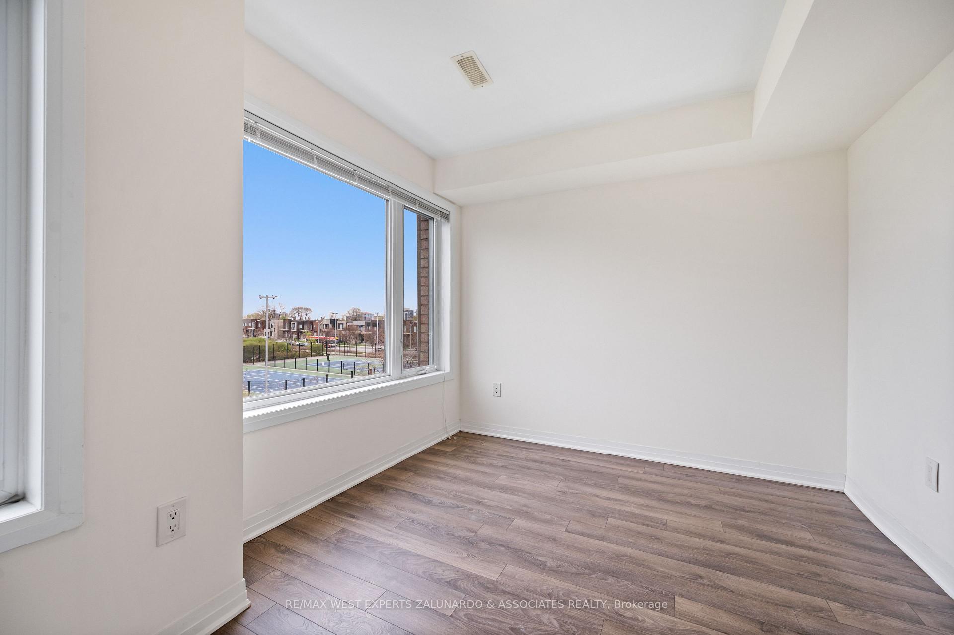 Photo 20 of Unit 3, 120 Frederick Tisdale Drive, North York, Downsview-Roding-CFB — HOMEH
