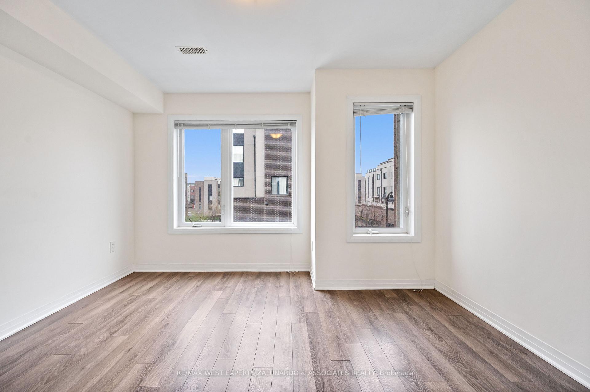 Photo 21 of Unit 3, 120 Frederick Tisdale Drive, North York, Downsview-Roding-CFB — HOMEH