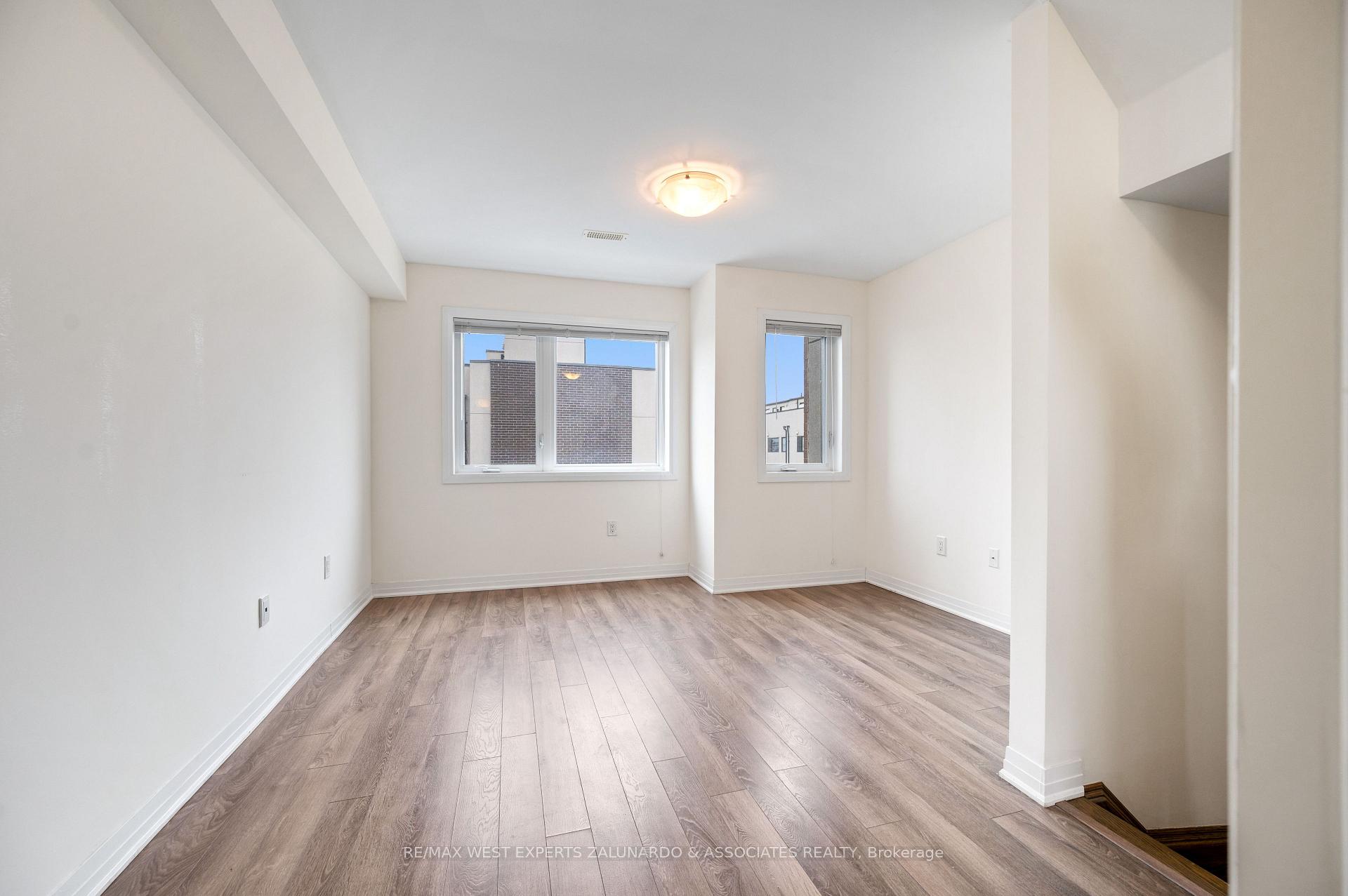 Photo 26 of Unit 3, 120 Frederick Tisdale Drive, North York, Downsview-Roding-CFB — HOMEH