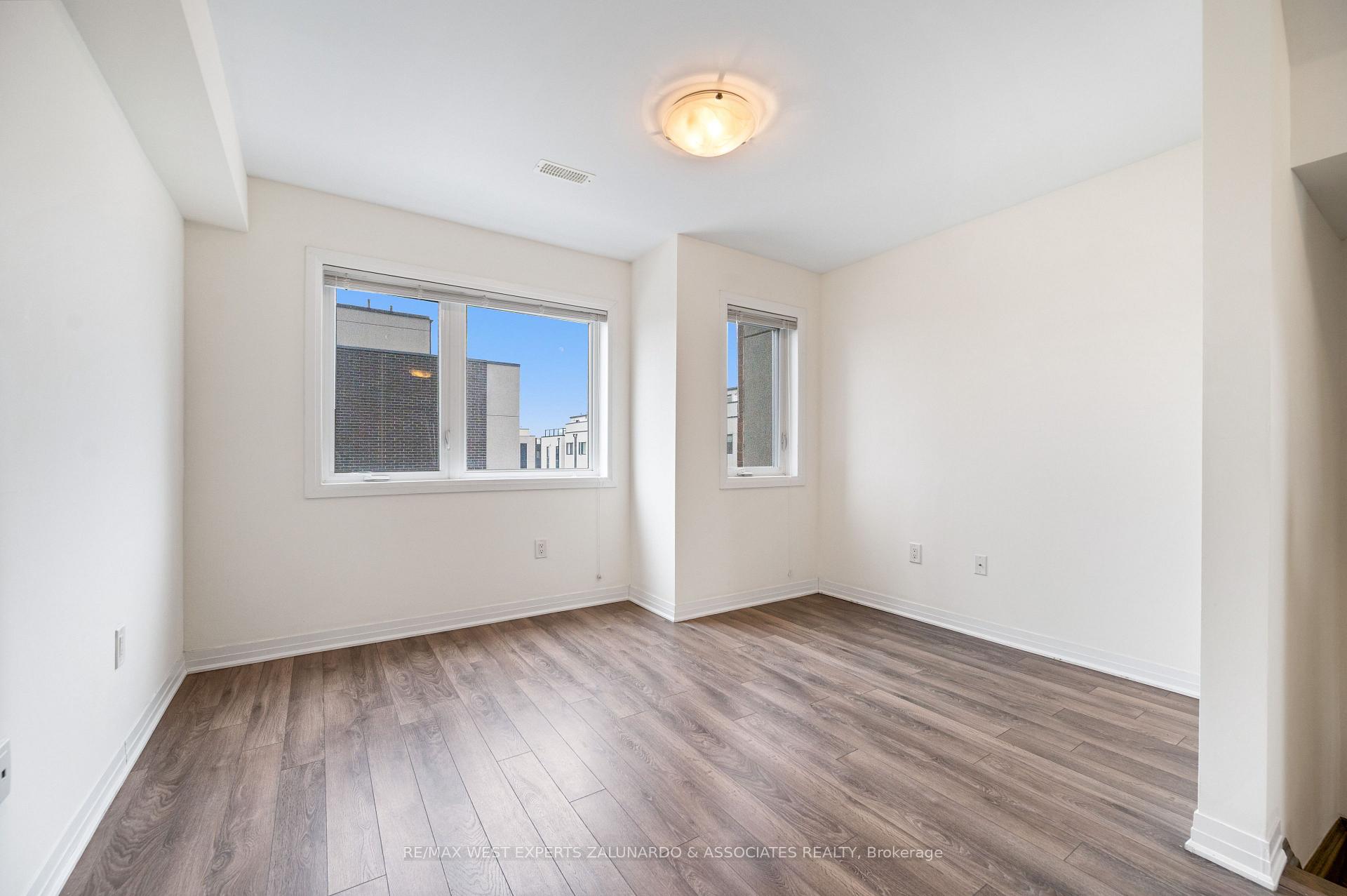 Photo 27 of Unit 3, 120 Frederick Tisdale Drive, North York, Downsview-Roding-CFB — HOMEH