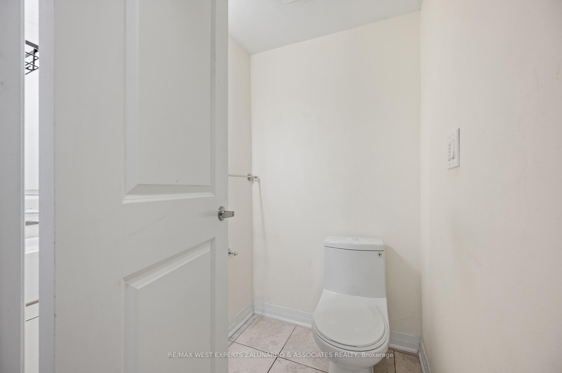 Photo 41 of Unit 3, 120 Frederick Tisdale Drive, North York, Downsview-Roding-CFB — HOMEH