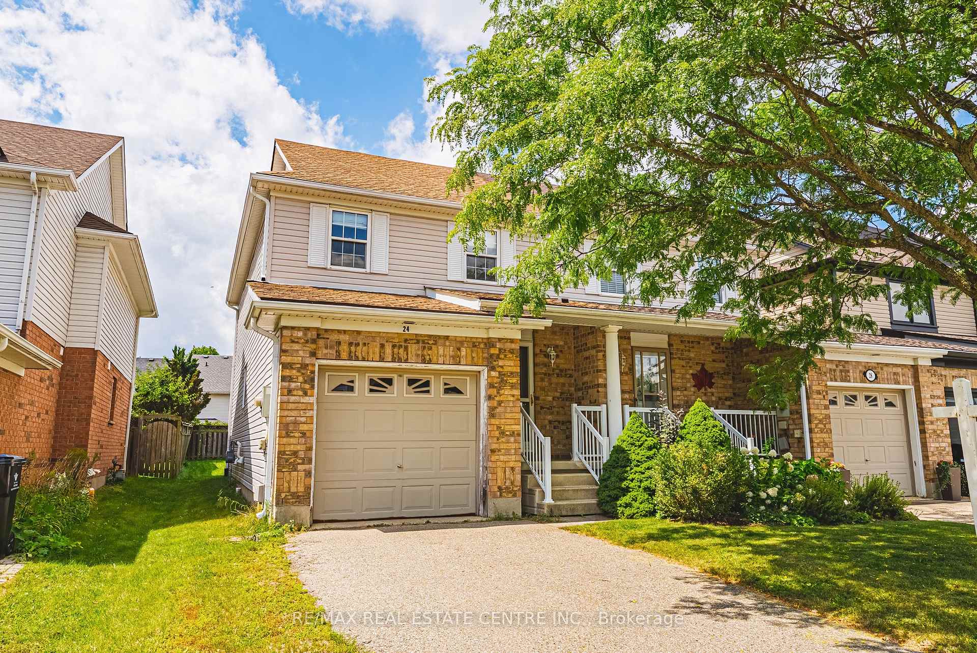 Photo 2 of 24 King William Court, Cambridge, Hespeler Village — HOMEH