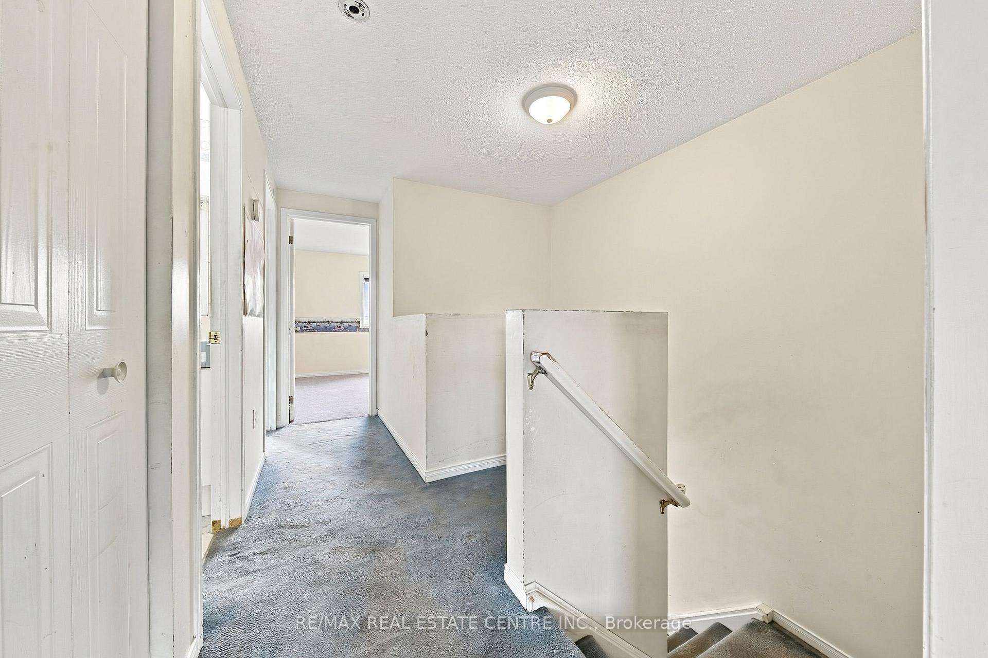 Photo 13 of 24 King William Court, Cambridge, Hespeler Village — HOMEH