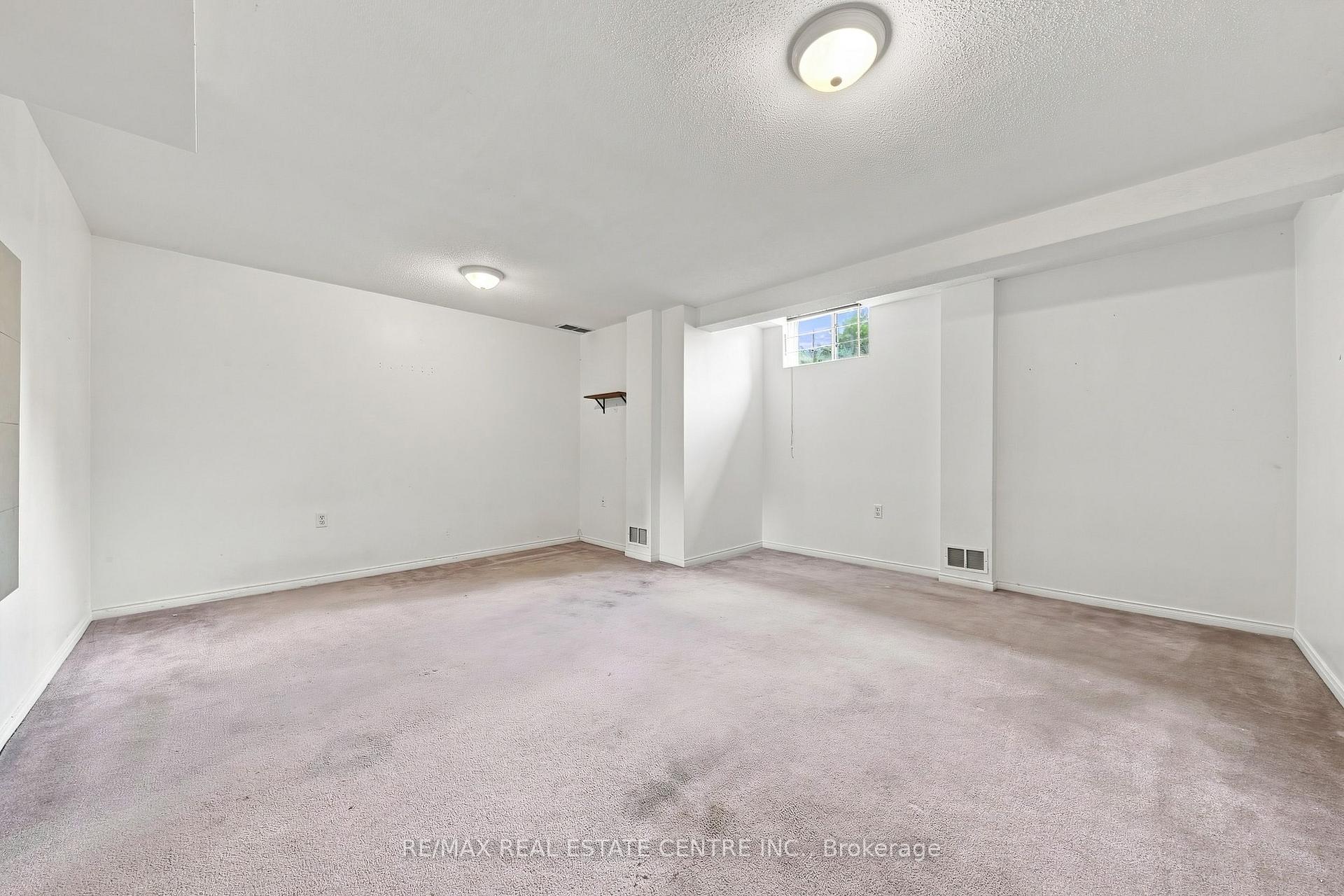 Photo 19 of 24 King William Court, Cambridge, Hespeler Village — HOMEH