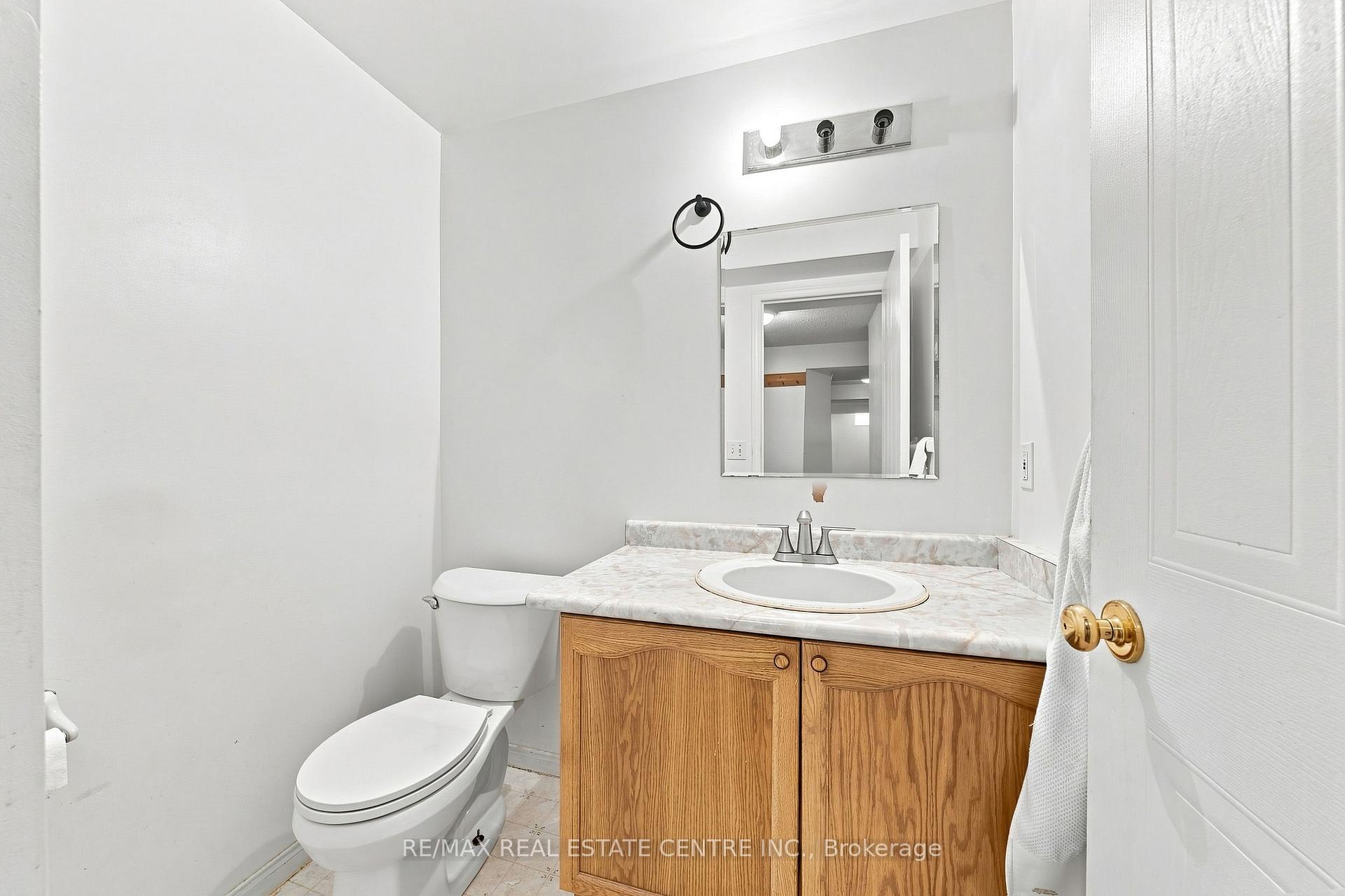 Photo 21 of 24 King William Court, Cambridge, Hespeler Village — HOMEH