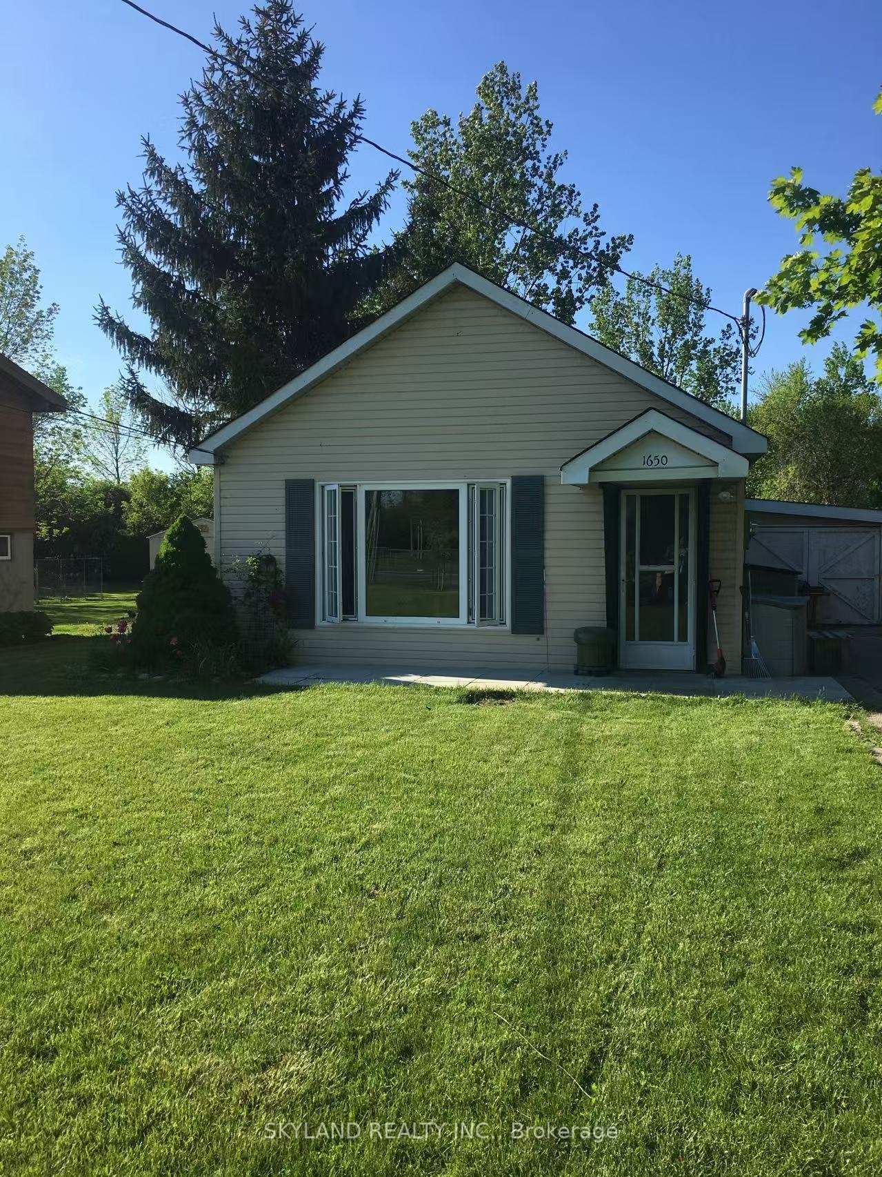 Photo 1 of 1650 Metro Road N, Georgina, Historic Lakeshore Communities — HOMEH