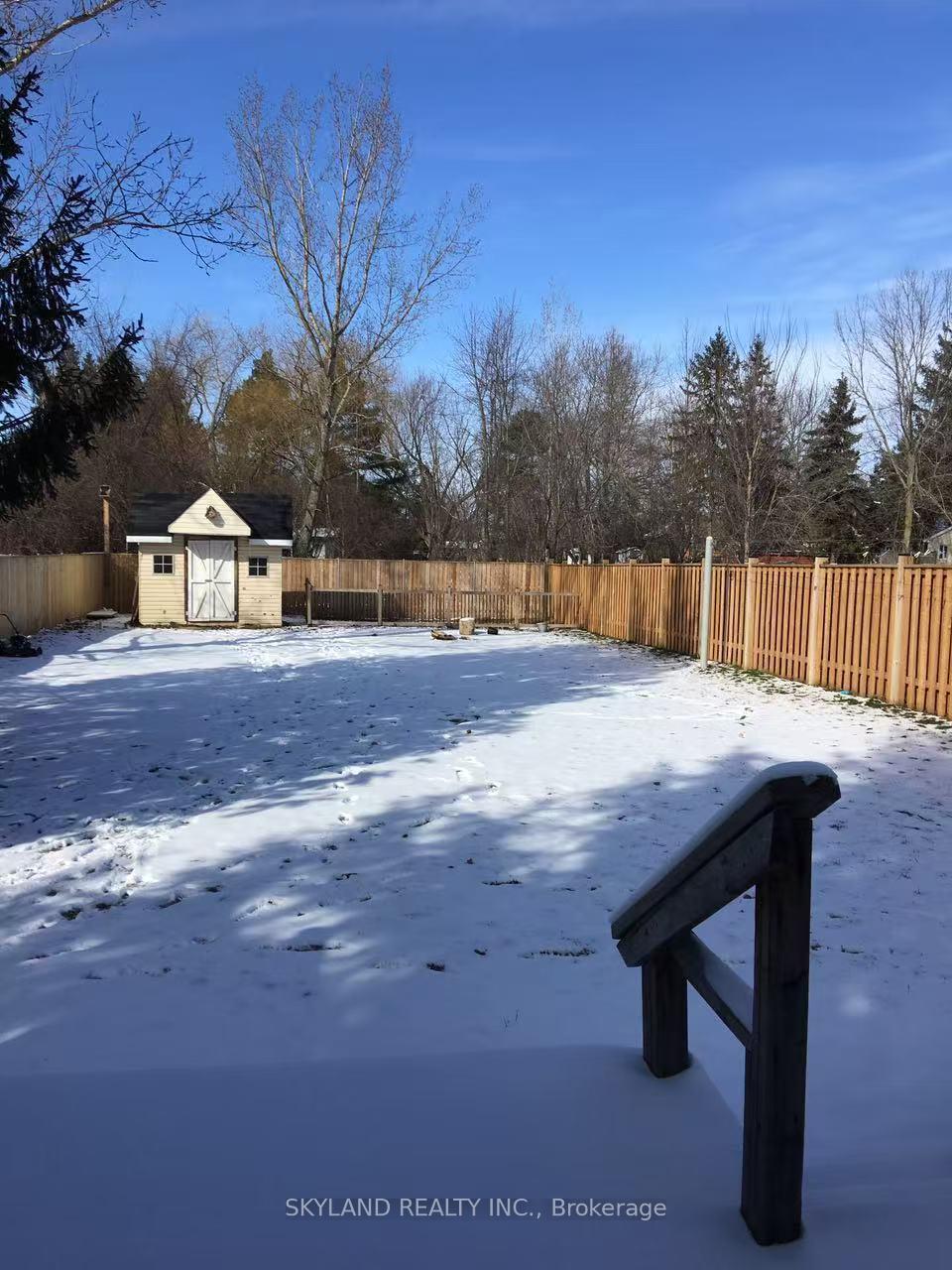Photo 2 of 1650 Metro Road N, Georgina, Historic Lakeshore Communities — HOMEH