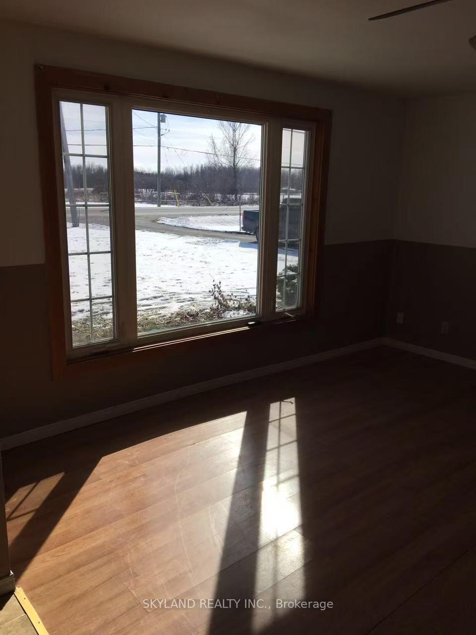 Photo 3 of 1650 Metro Road N, Georgina, Historic Lakeshore Communities — HOMEH