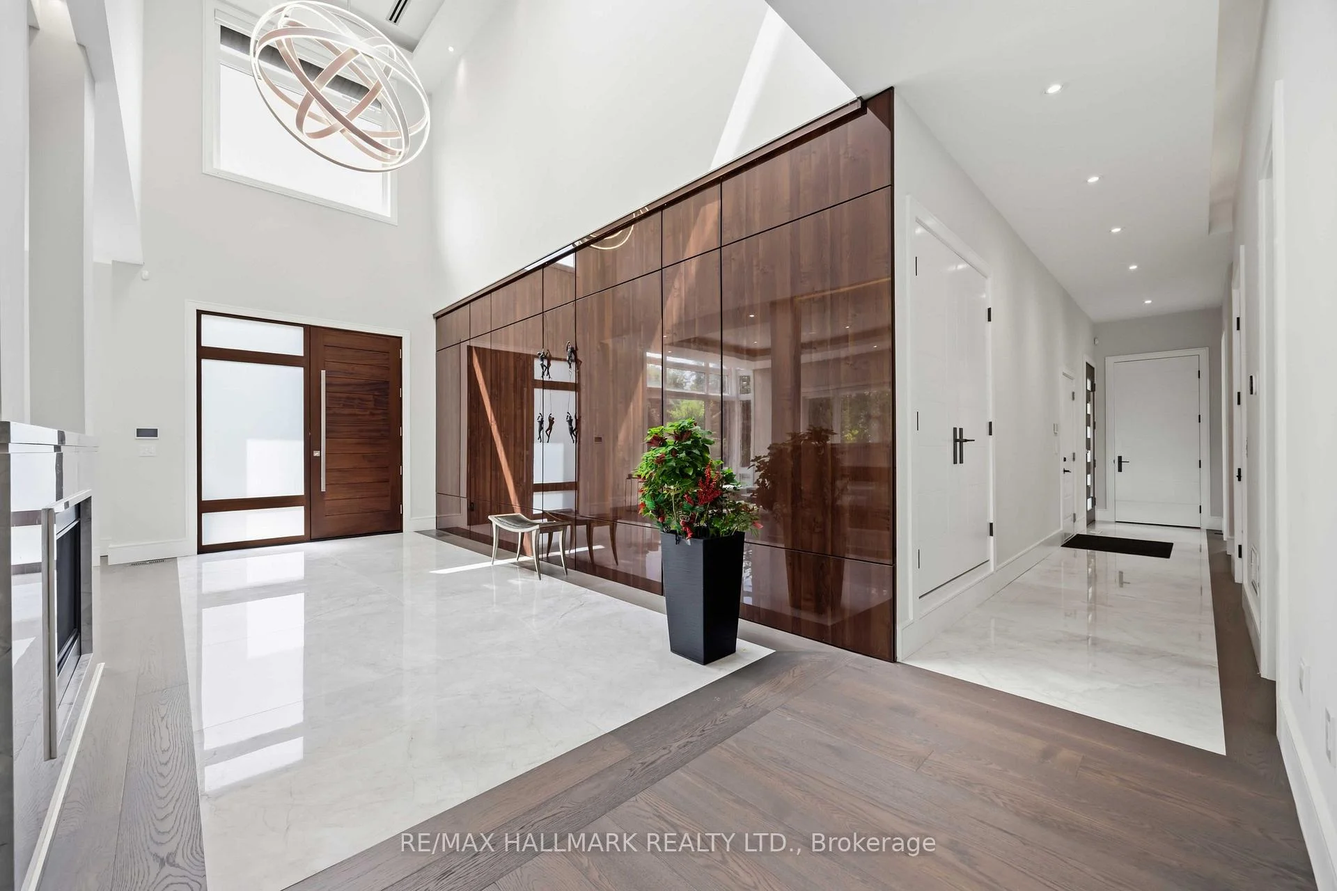 Photo 10 of 66 Forest Grove Drive, North York, Bayview Village — HOMEH