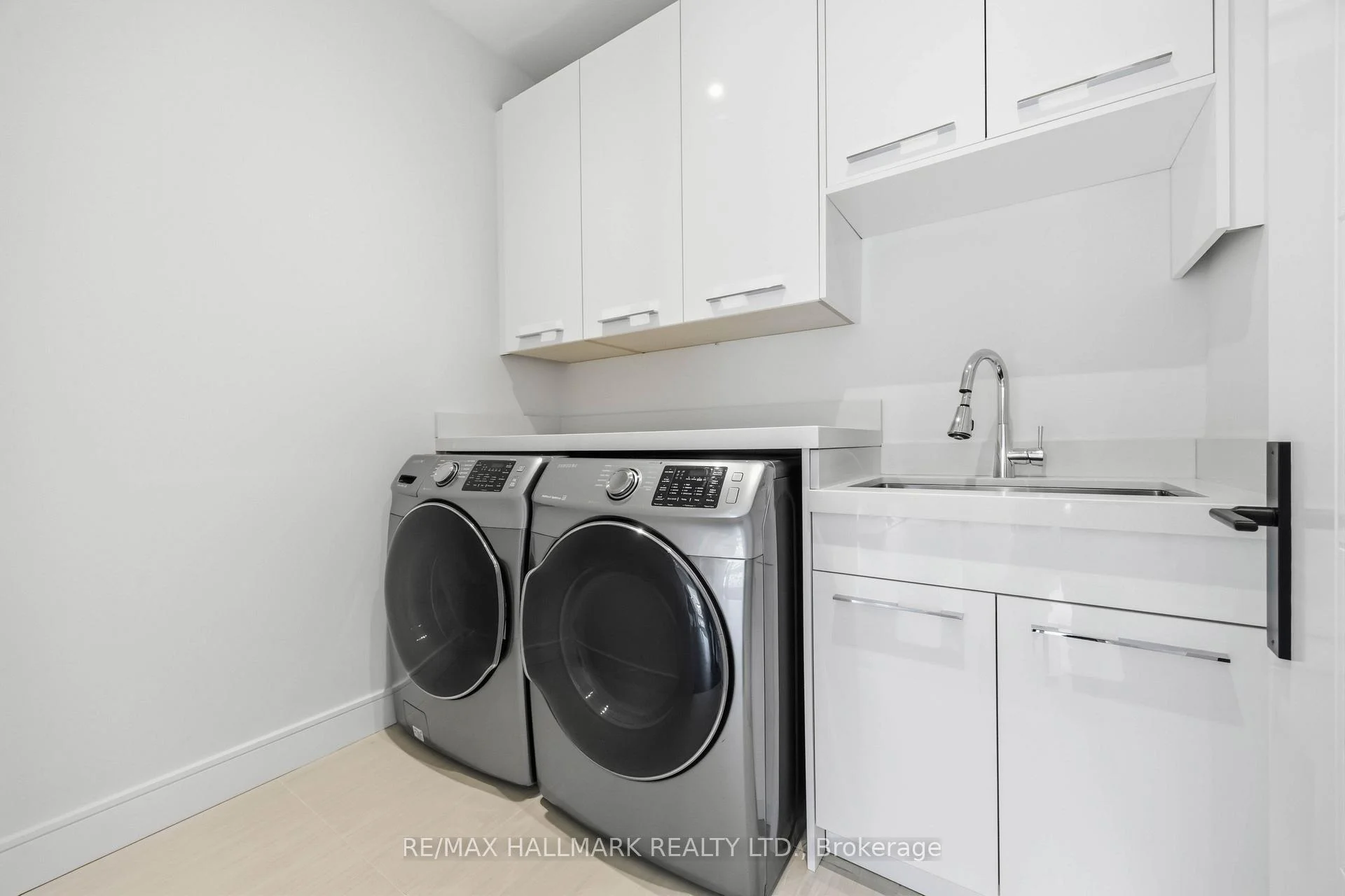 Photo 58 of 66 Forest Grove Drive, North York, Bayview Village — HOMEH