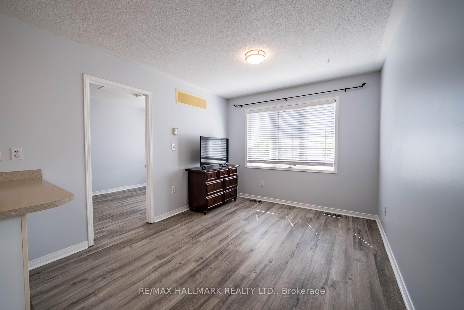 Photo 8 of Unit Coach House, 29 Hosta Avenue, Markham, Cornell — HOMEH