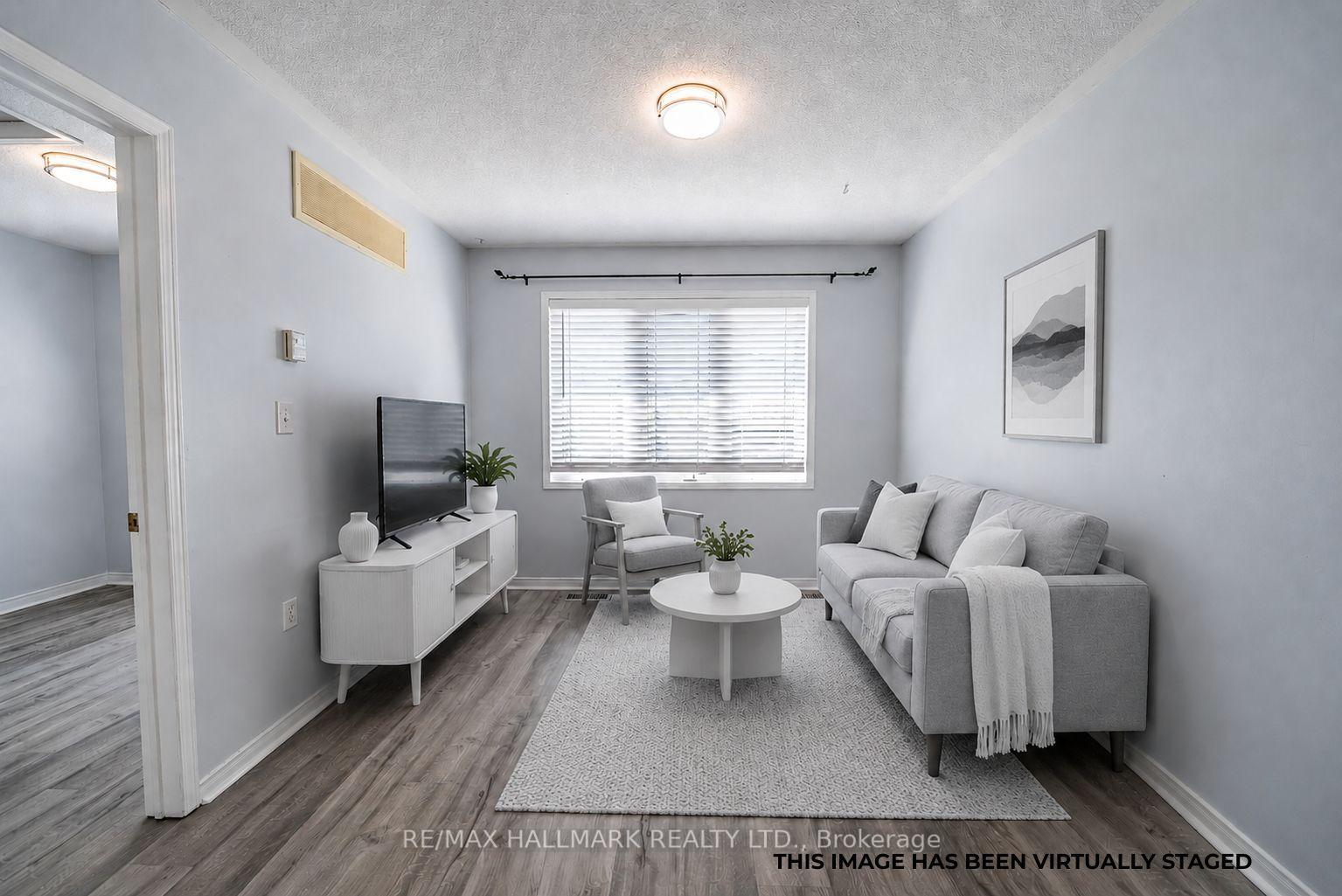 Photo 9 of Unit Coach House, 29 Hosta Avenue, Markham, Cornell — HOMEH