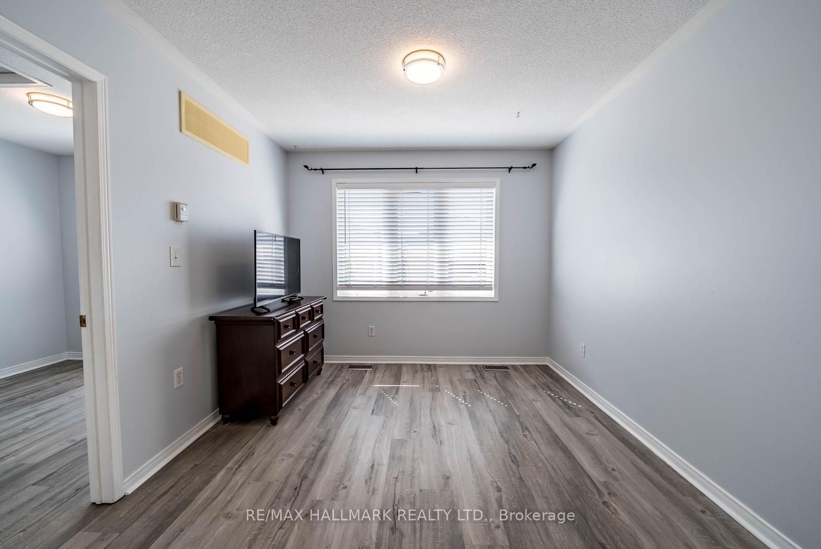 Photo 10 of Unit Coach House, 29 Hosta Avenue, Markham, Cornell — HOMEH