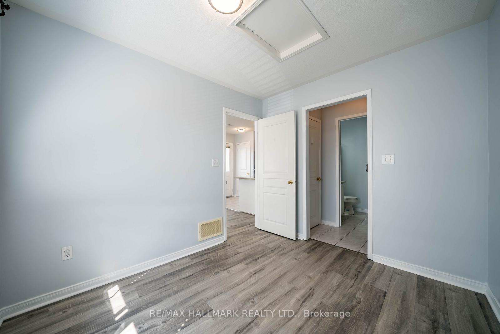 Photo 13 of Unit Coach House, 29 Hosta Avenue, Markham, Cornell — HOMEH