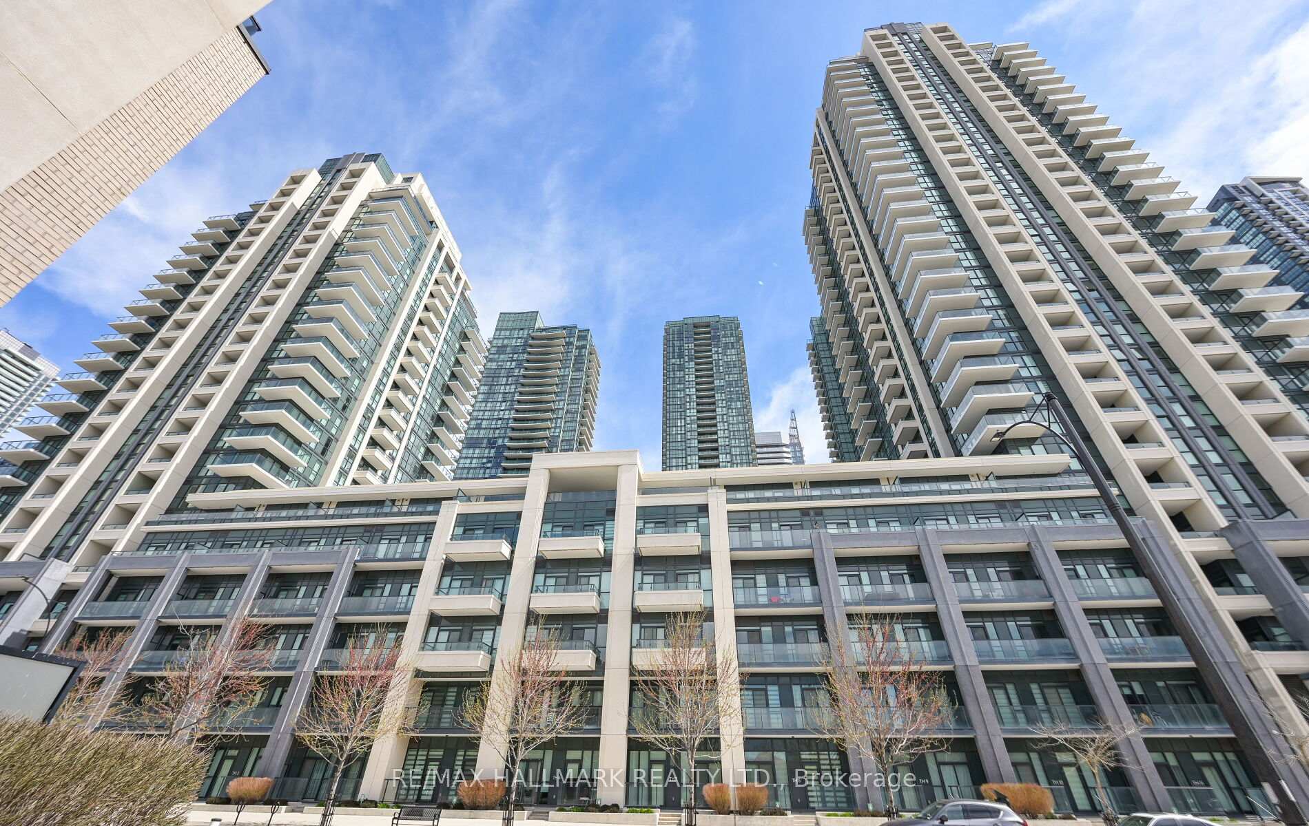 Front of Unit 425, 4055 Parkside Village Drive