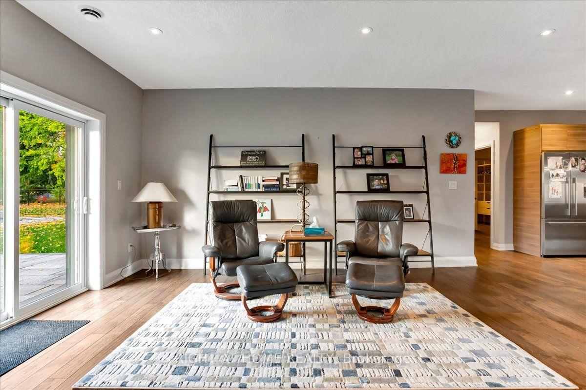 Photo 17 of 88 Cook Street, Barrie, Codrington — HOMEH