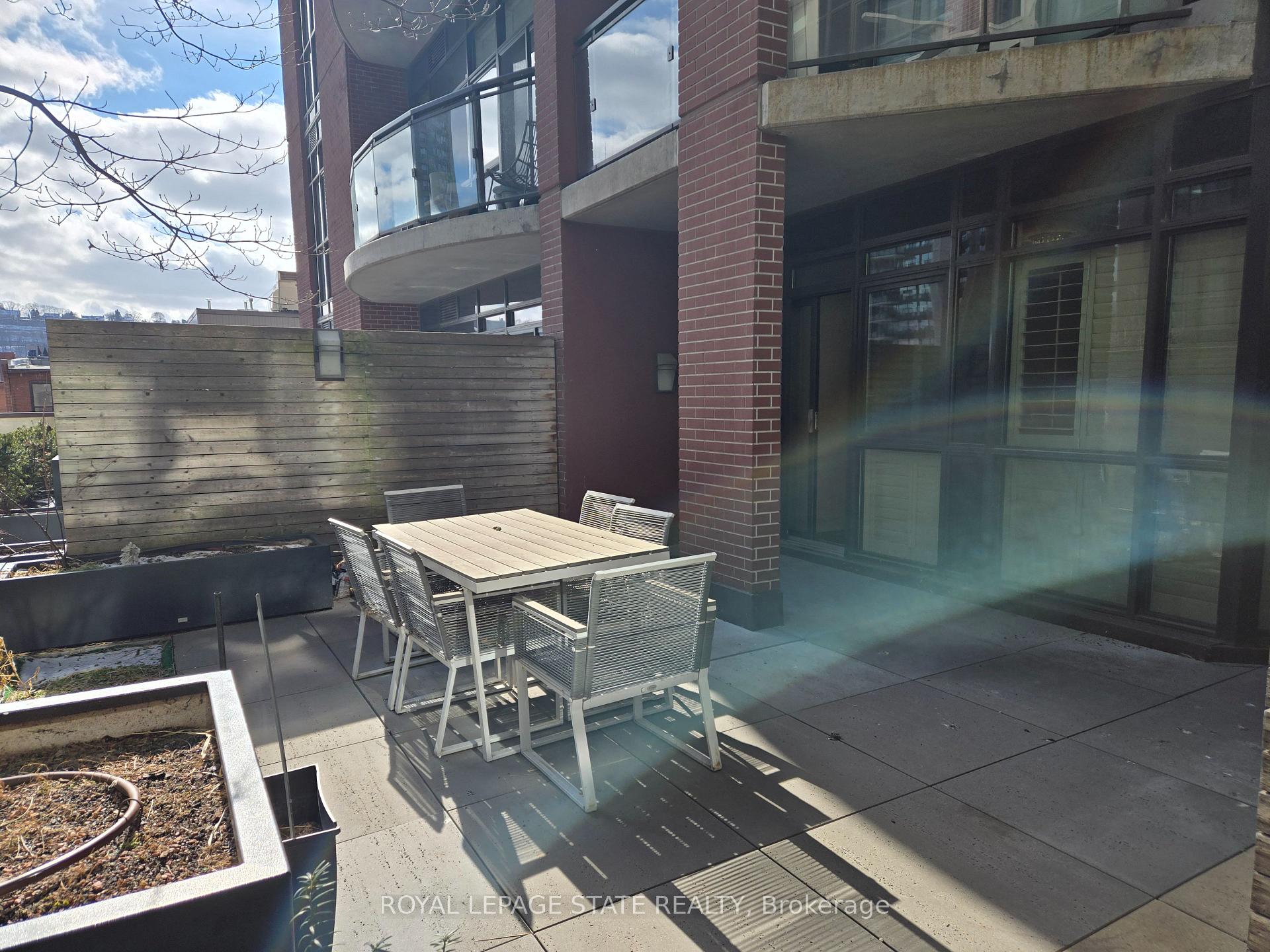 Photo 16 of Unit 410, 112 King Street E, Hamilton, Beasley — HOMEH