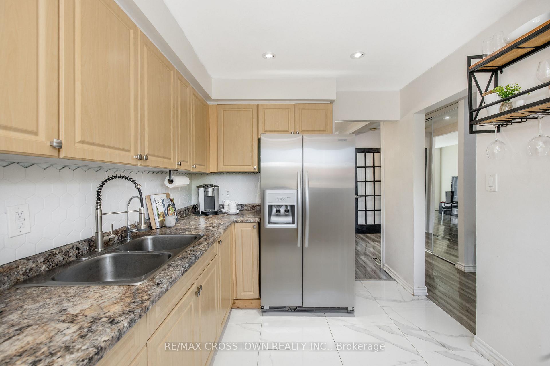 Photo 7 of Unit 32, 52 Adelaide Street, Barrie, Allandale — HOMEH