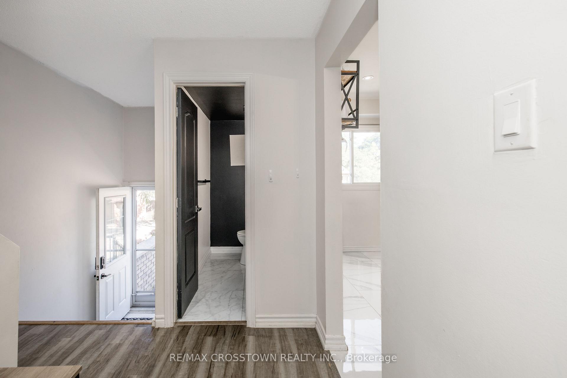 Photo 12 of Unit 32, 52 Adelaide Street, Barrie, Allandale — HOMEH
