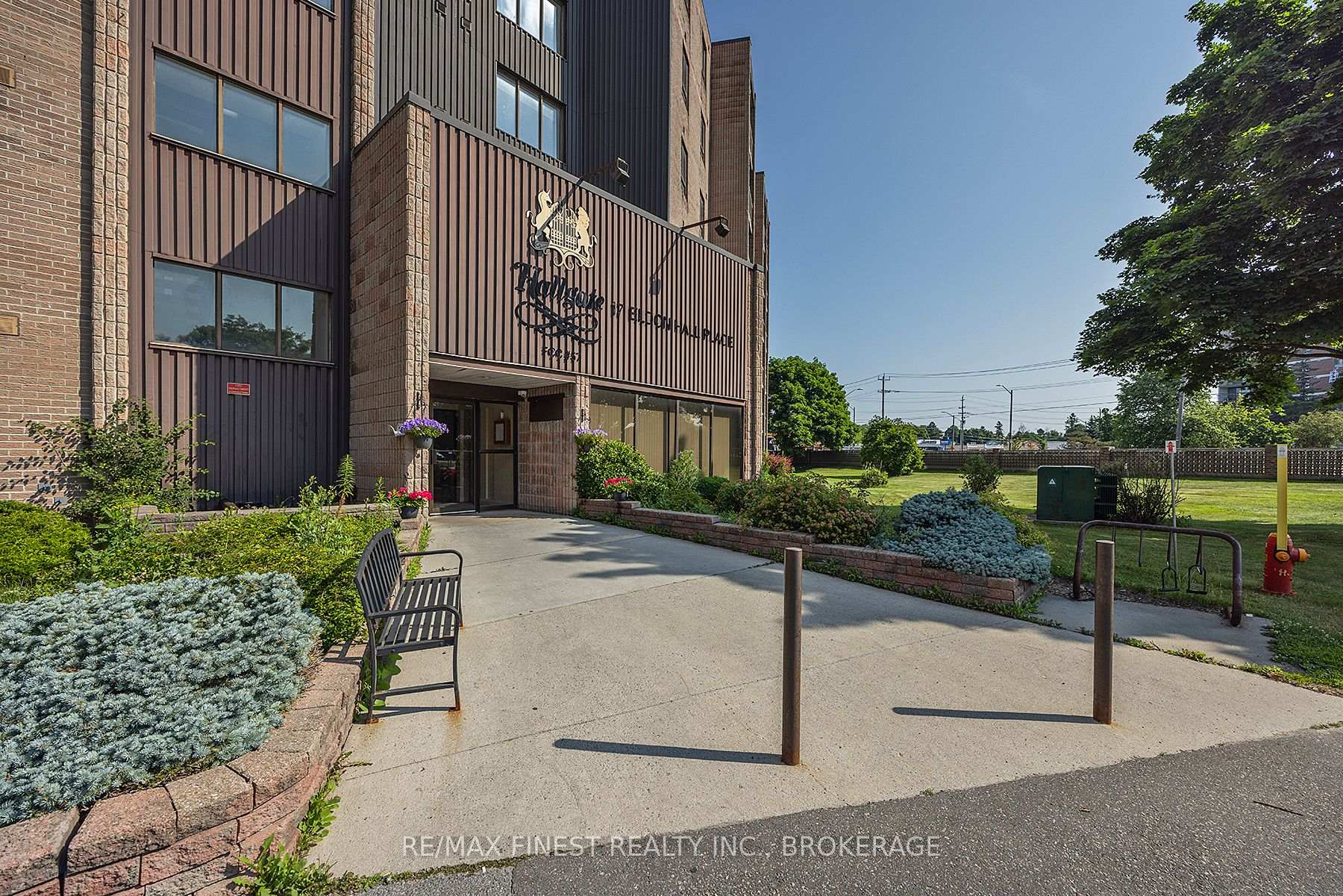 Photo 2 of Unit 414, 17 Eldon Hall Place, Kingston, Central City West — HOMEH