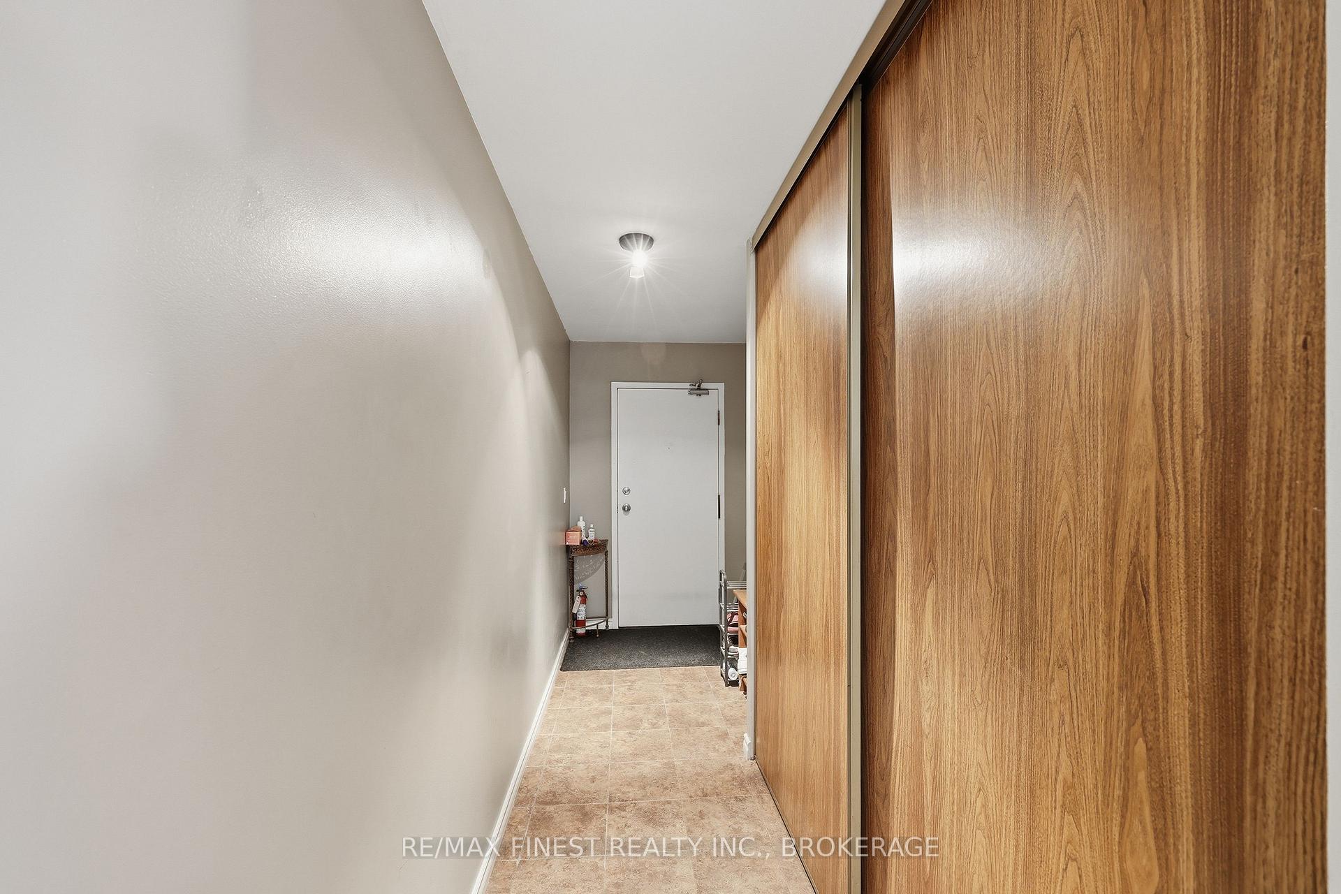 Photo 10 of Unit 414, 17 Eldon Hall Place, Kingston, Central City West — HOMEH