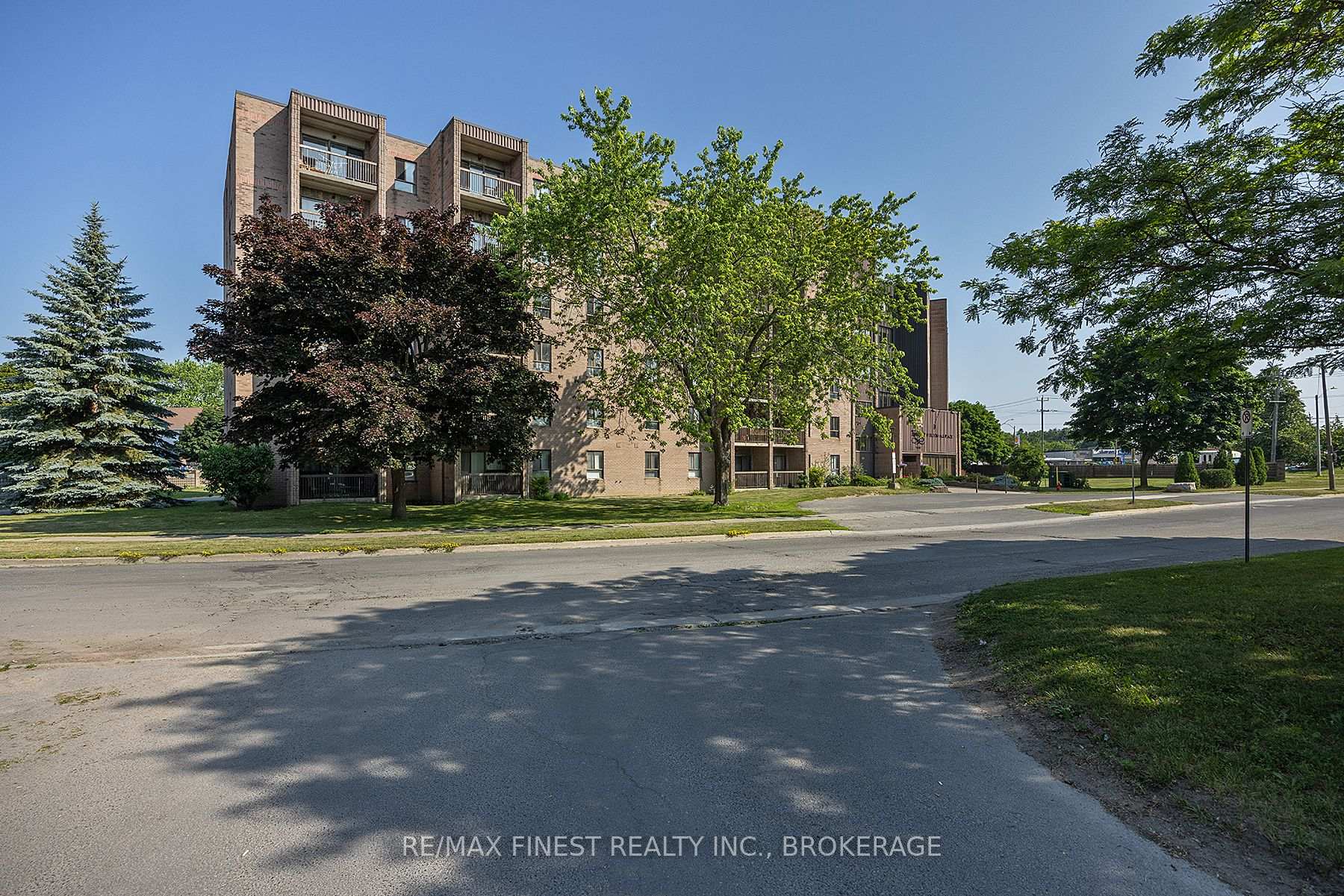 Photo 32 of Unit 414, 17 Eldon Hall Place, Kingston, Central City West — HOMEH