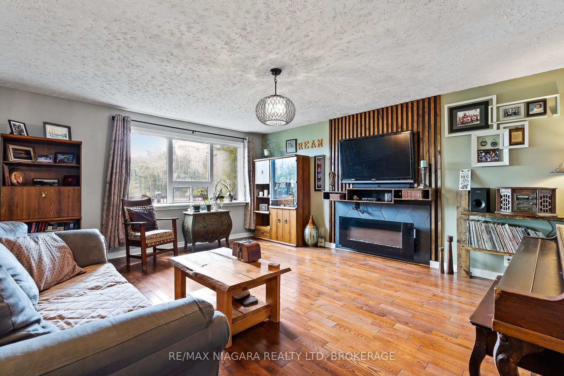 Photo 19 of 1470 Killaly Street E, Port Colborne, Sherkston — HOMEH