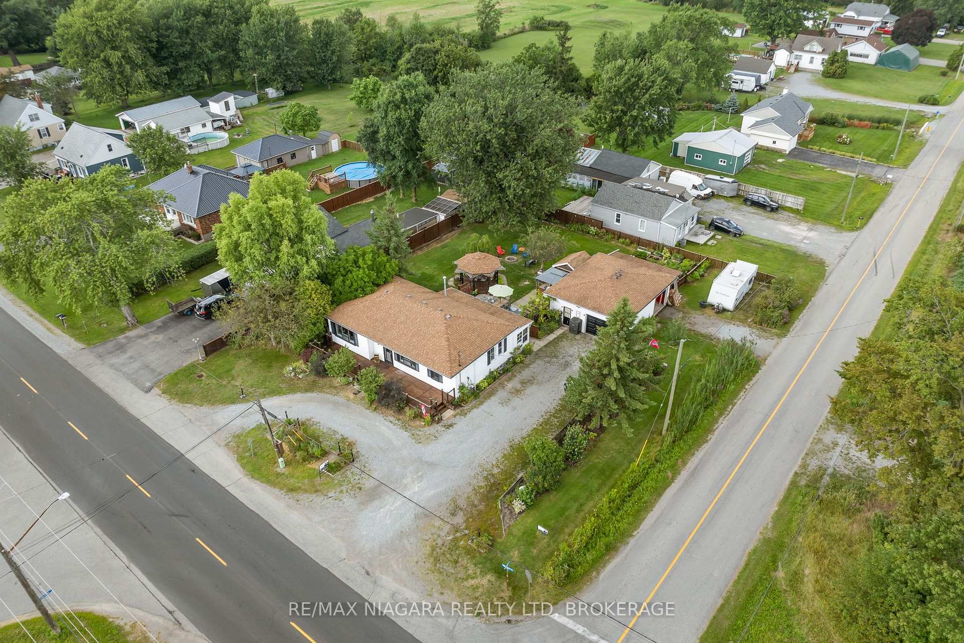 Photo 90 of 1470 Killaly Street E, Port Colborne, Sherkston — HOMEH