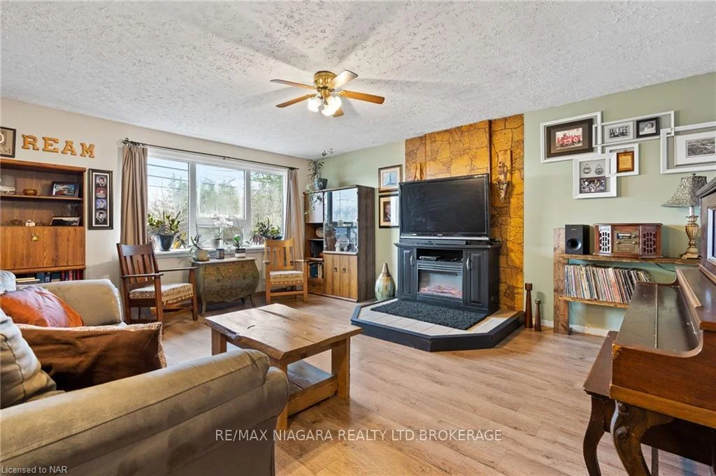 Photo 5 of 1470 Killaly Street E, Port Colborne, Sherkston — HOMEH