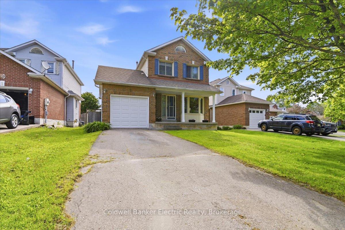 Photo 3 of 3 Walbridge Court, Clarington, Bowmanville — HOMEH